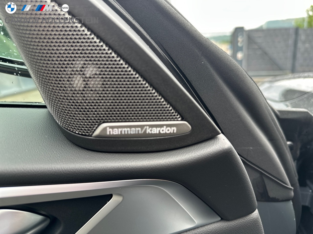 BMW i4 xDrive 40 M Sport Pro-image-16
