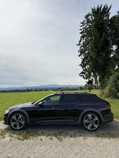 AUDI A6 allroad 55 TFSI quattro S-tronic-image-2