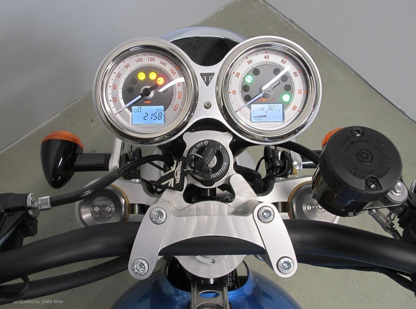 TRIUMPH THRUXTON RS EDITION TON UP-image-8
