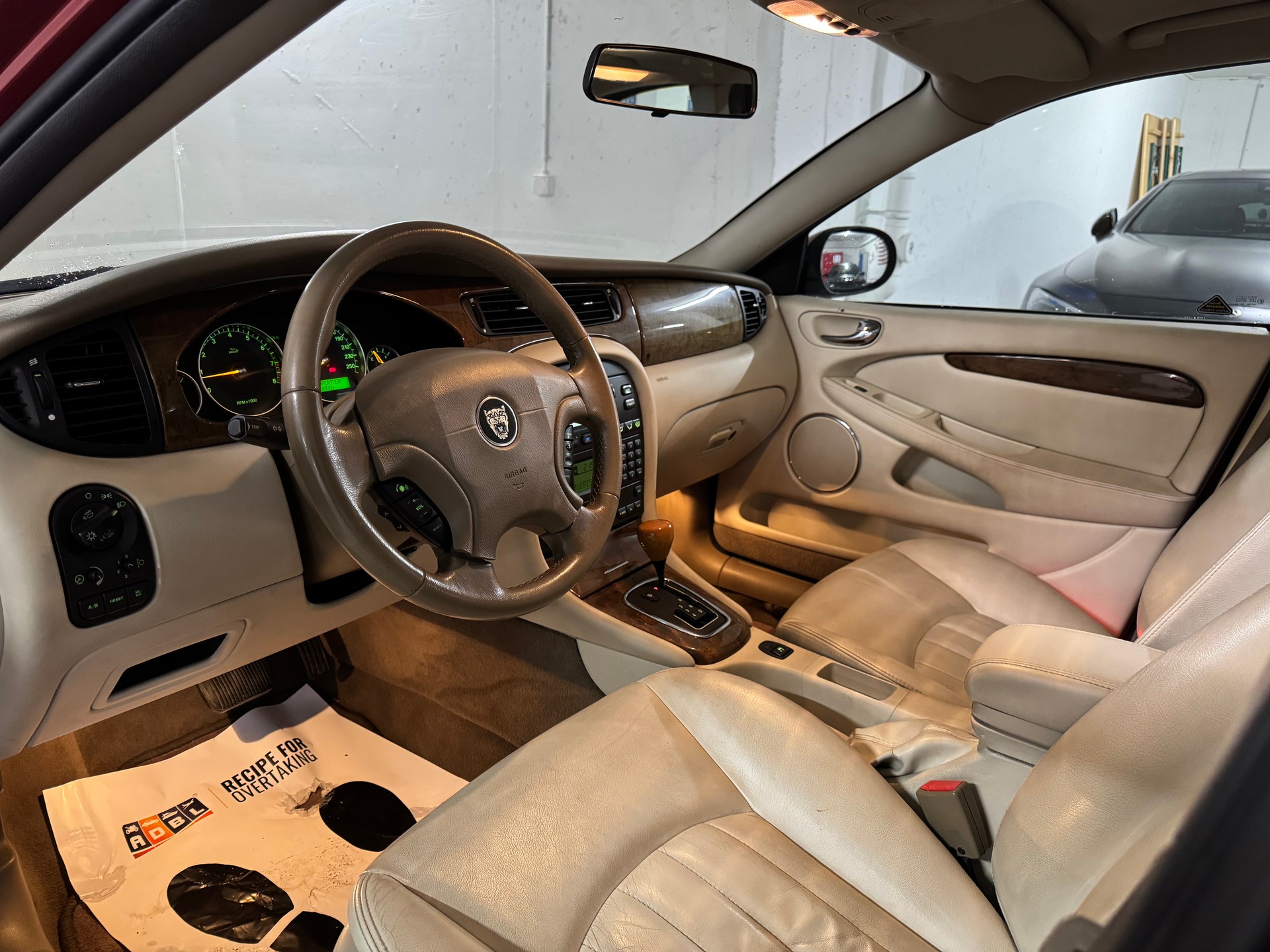 JAGUAR X-Type 3.0 V6 Traction4 Executive Aut.-image-7