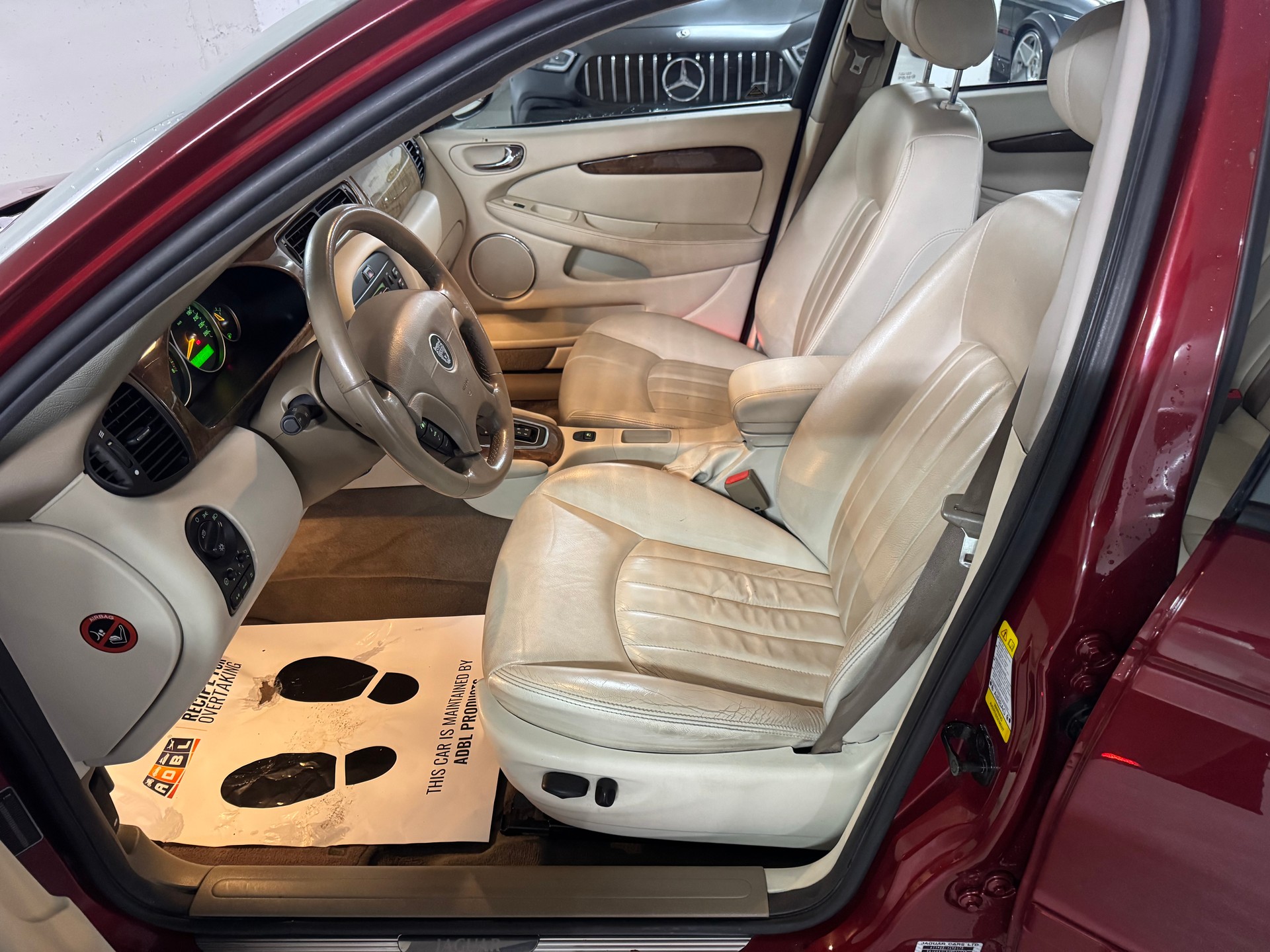 JAGUAR X-Type 3.0 V6 Traction4 Executive Aut.-image-8
