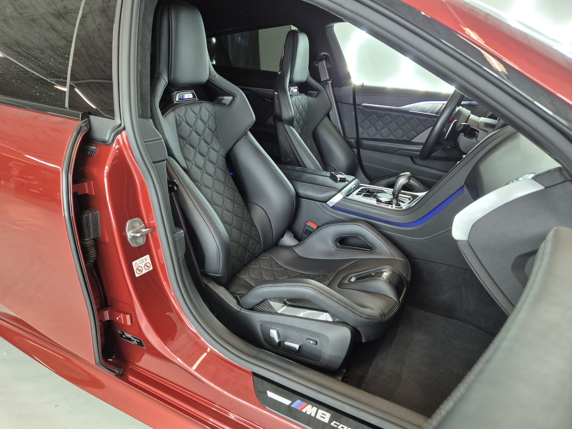 BMW M8 xDrive M Competition Steptronic Gran Coupé Carbon Schalensitze-image-24