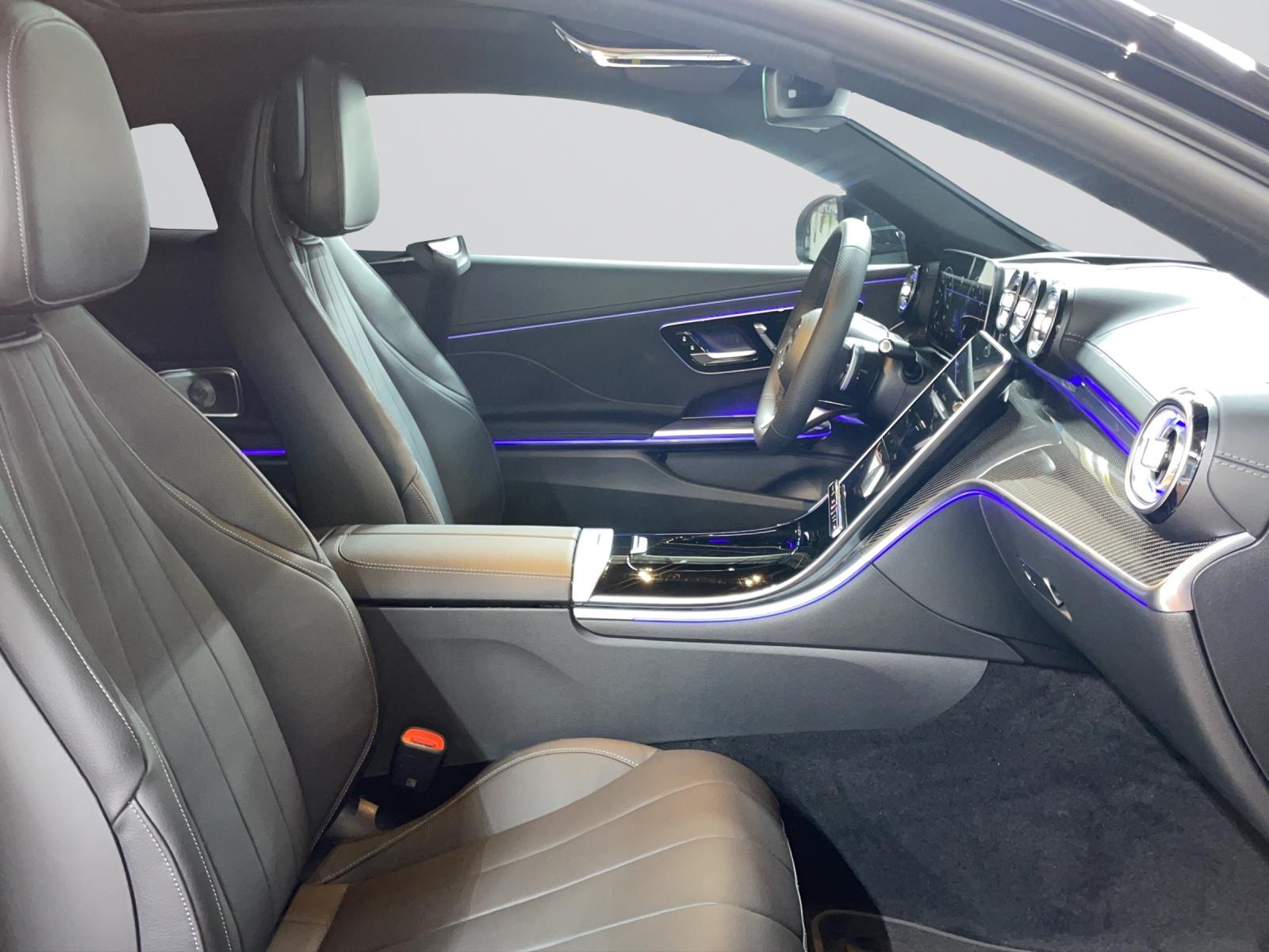 MERCEDES-BENZ CLE 300 4MATIC Coupé AMG Line-image-6
