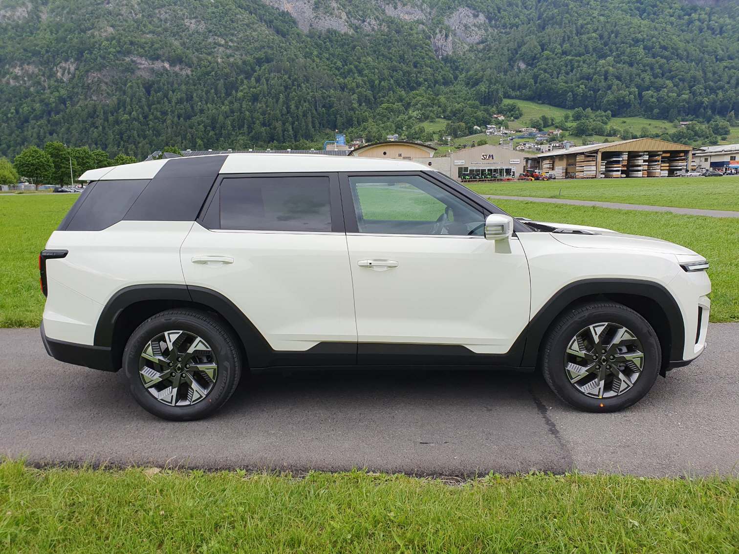KGM-SsangYong Torres EVX Special Edition-image-8