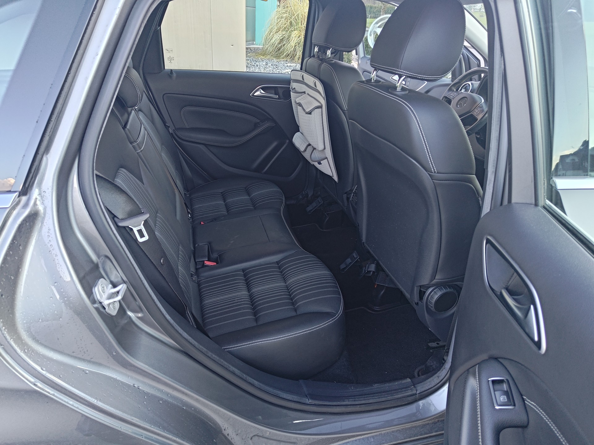 MERCEDES-BENZ B 250 7G-DCT-image-15