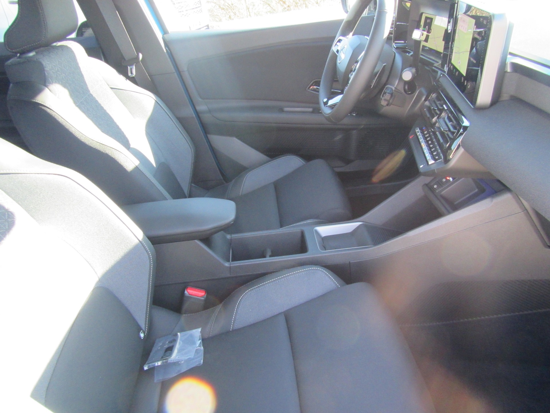 NISSAN Micra 52kWh Advance-image-4