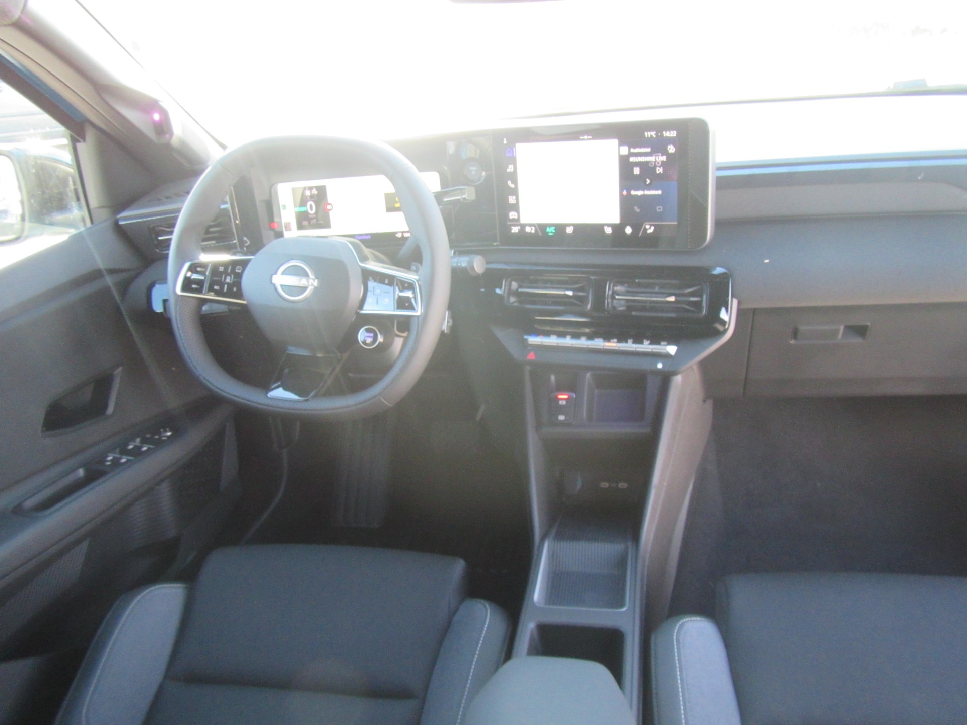 NISSAN Micra 52kWh Advance-image-5