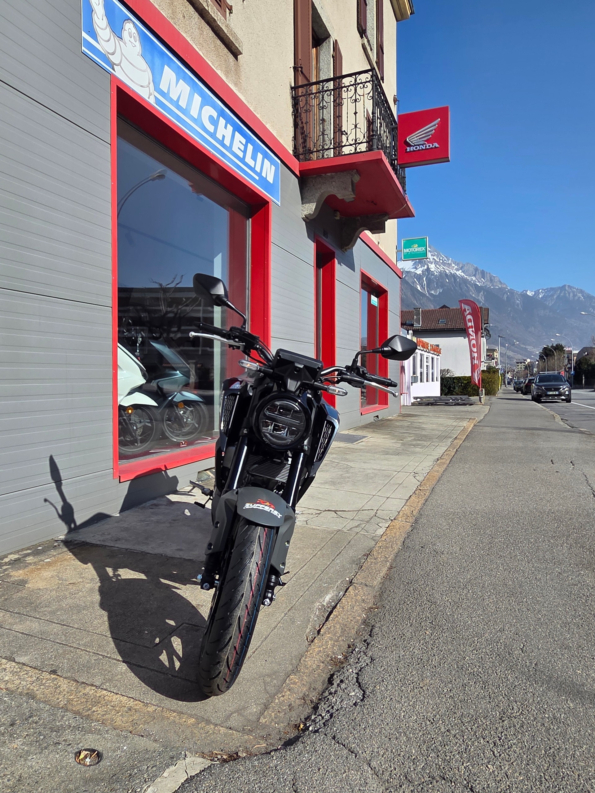 HONDA CB 125 R-image-1