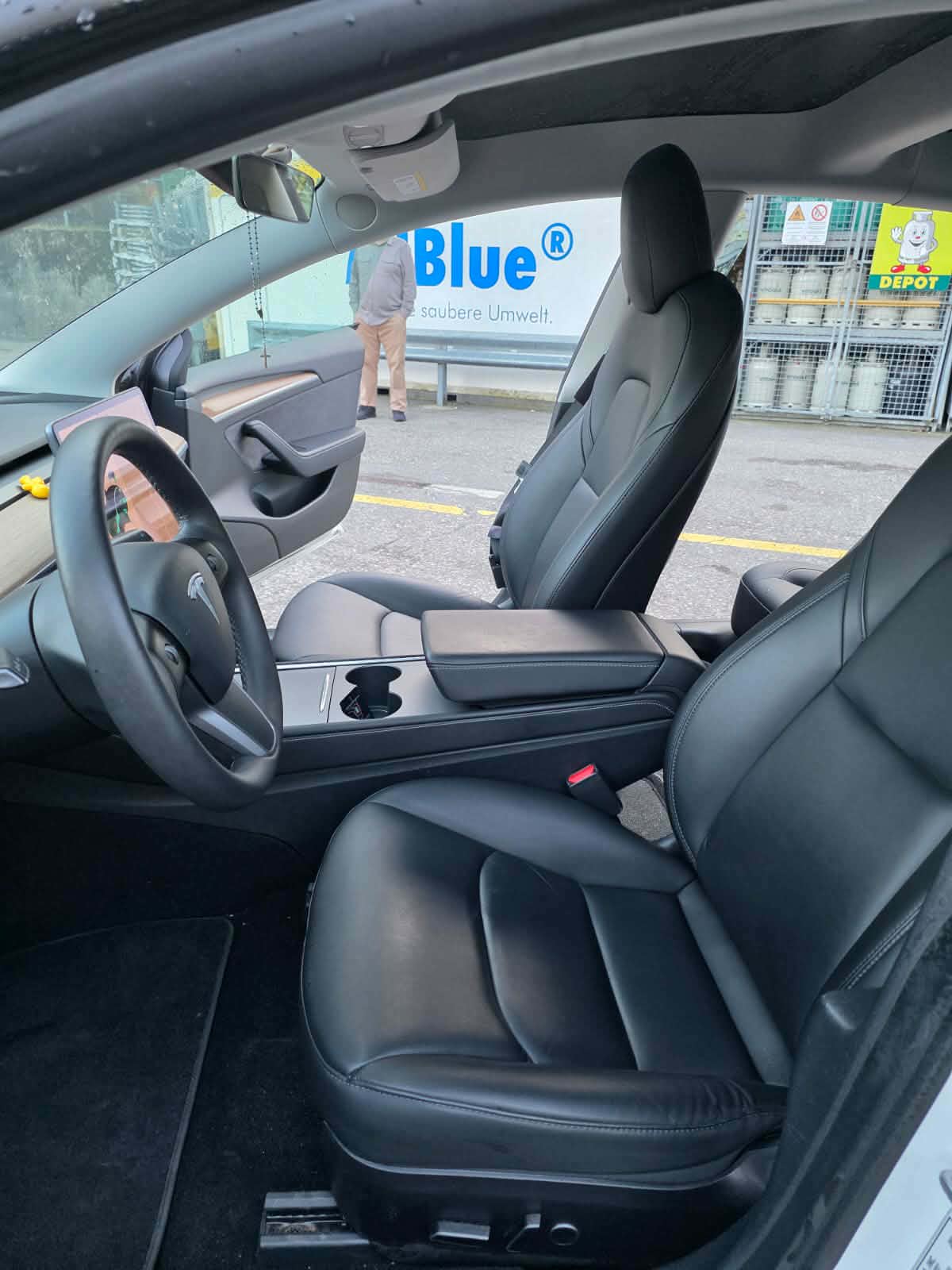 TESLA Model 3 Performance Dual Motor AWD-image-5