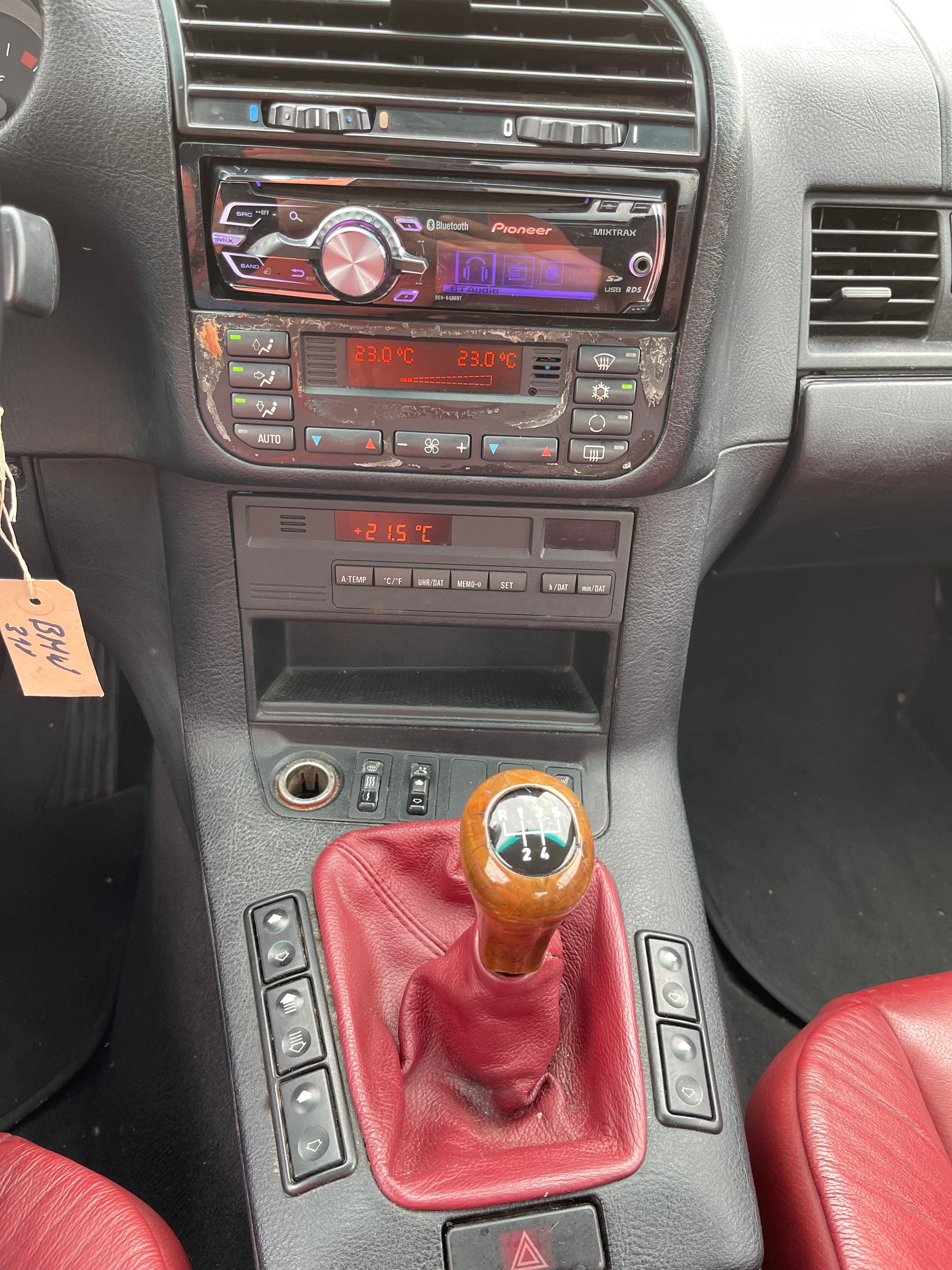 BMW 318i Cabrio-image-8