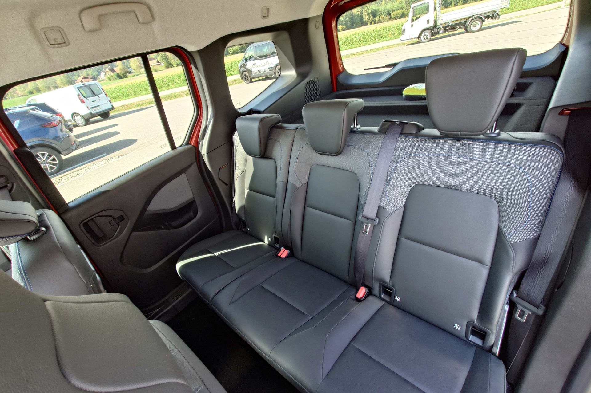 NISSAN Townstar L1 1.3 DIG-T 130 Tekna-image-9