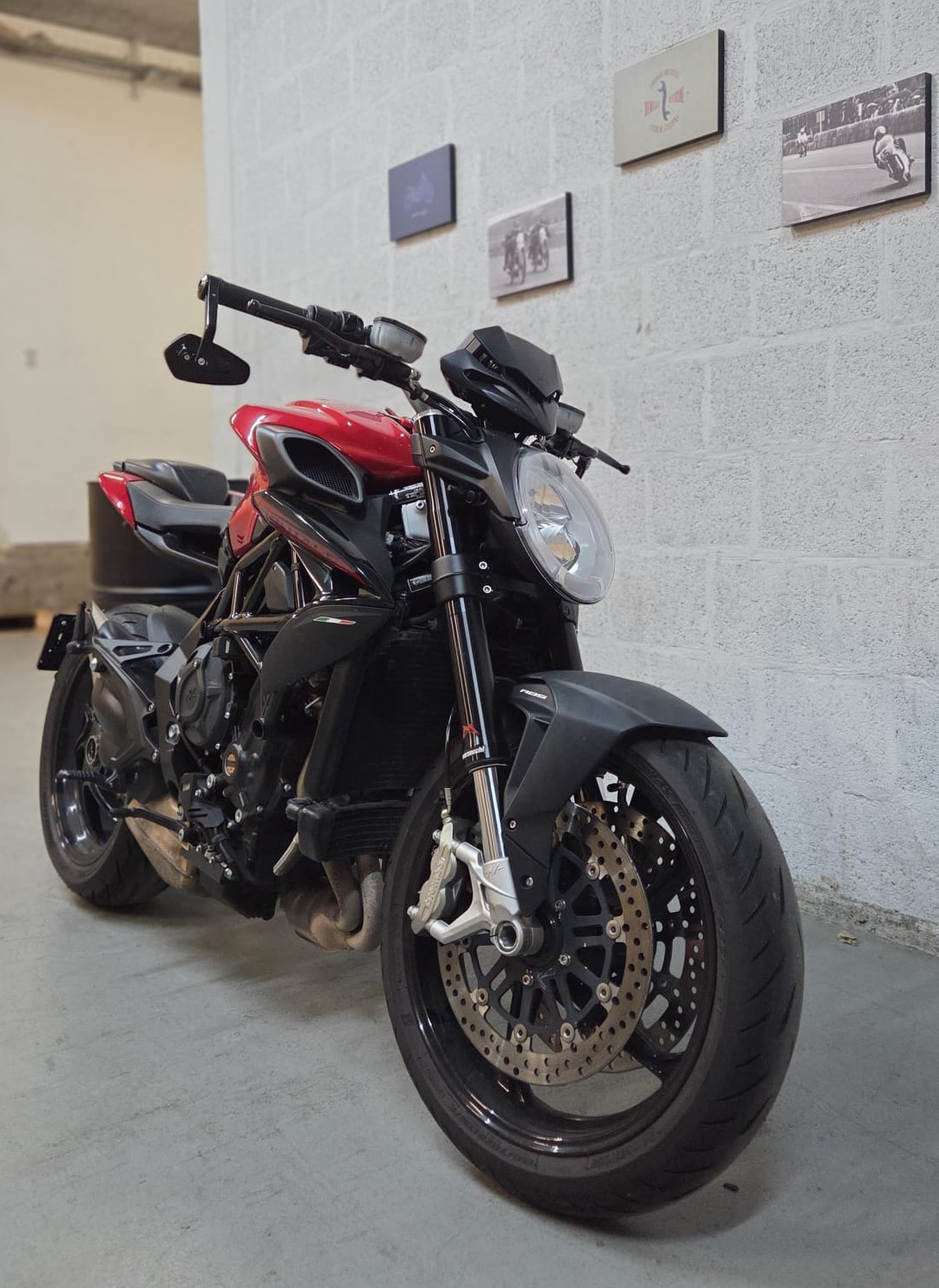 MV AGUSTA B3 Brutale 800 Rosso-image-1