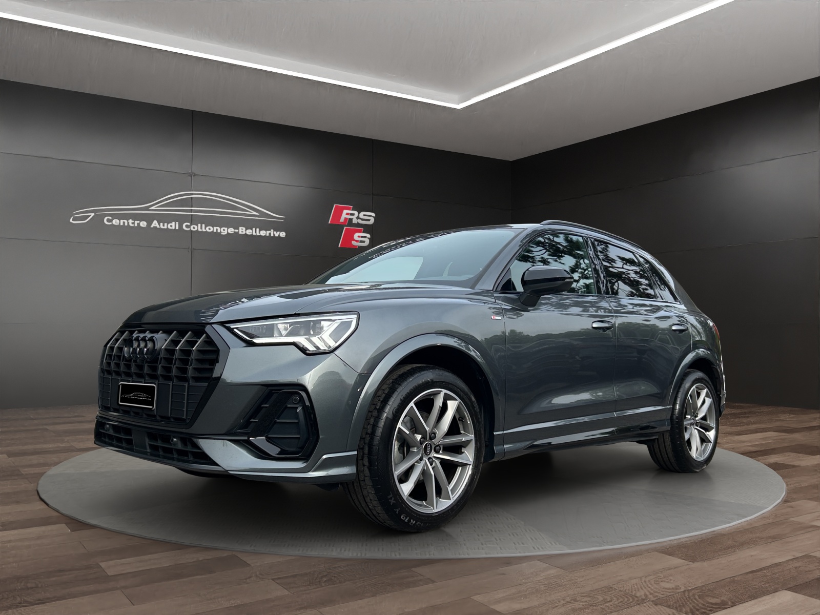 AUDI Q3 35 TFSI S line Attraction S-tronic