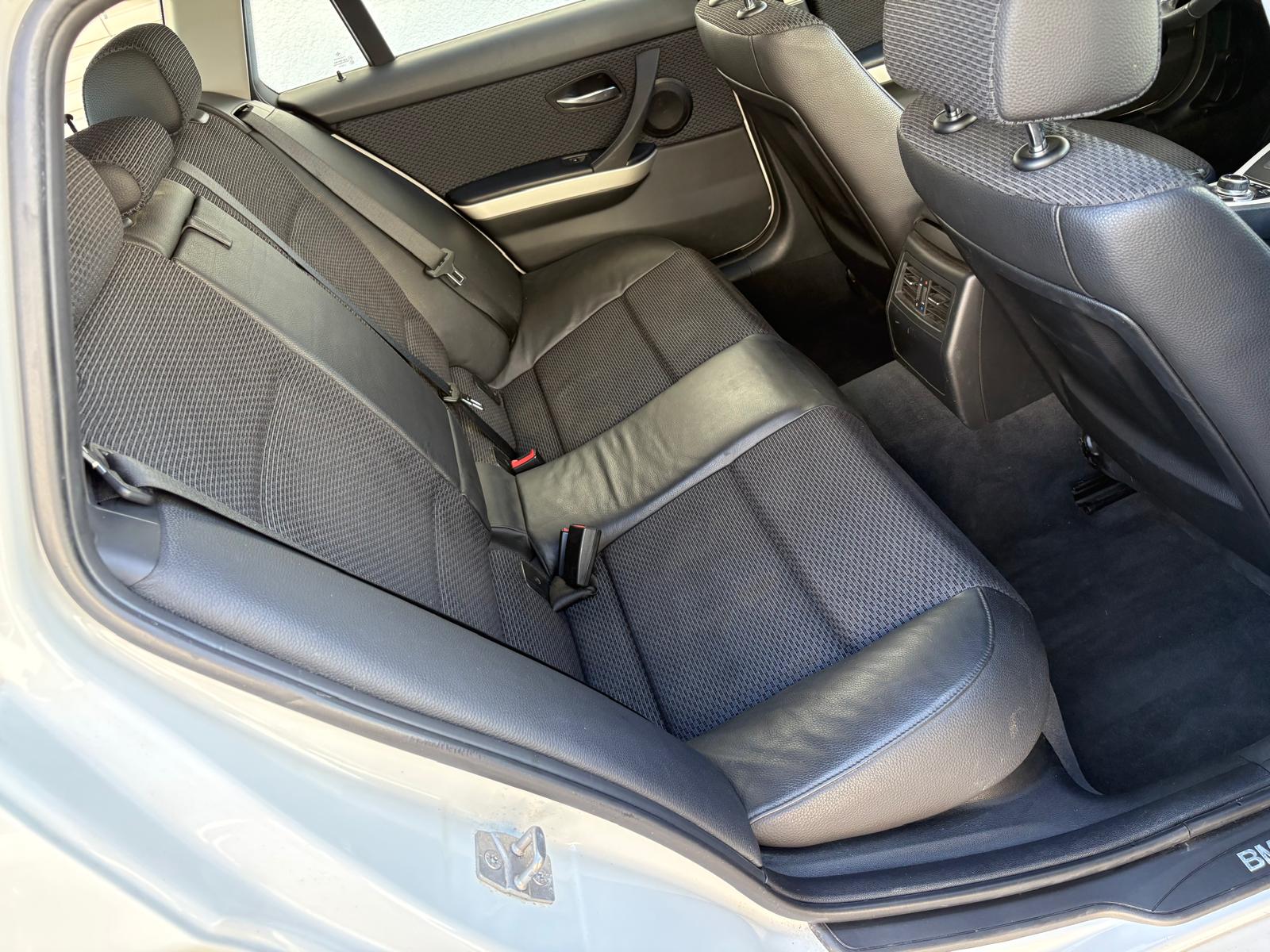 BMW 320d xDrive Touring Dynamic Edition Steptronic-image-10