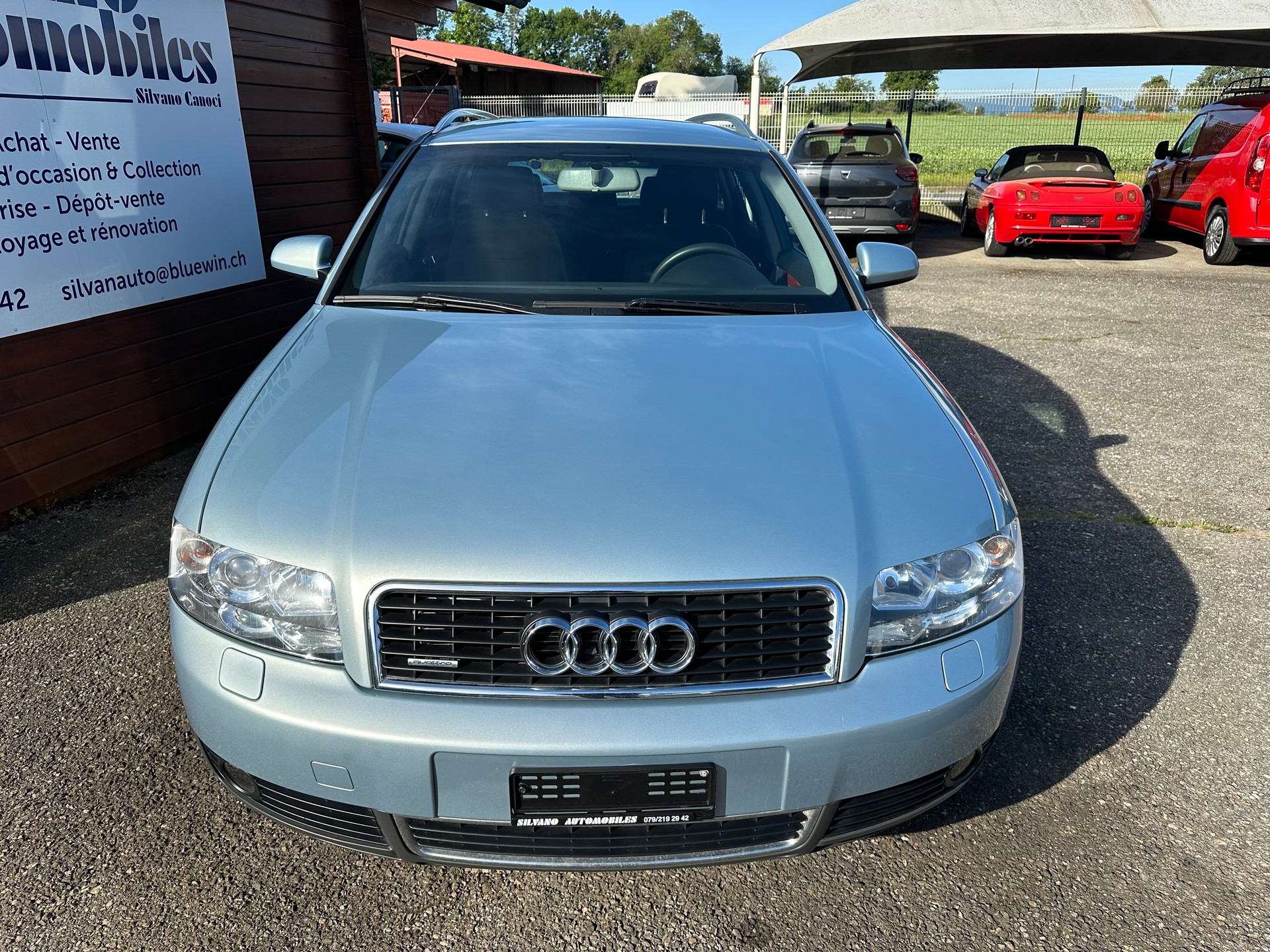 AUDI A4 Avant 3.0 V6 quattro-showroom-element-1