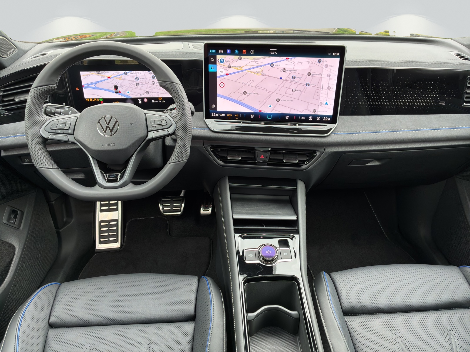 VW Tiguan R-Line Plus-image-6