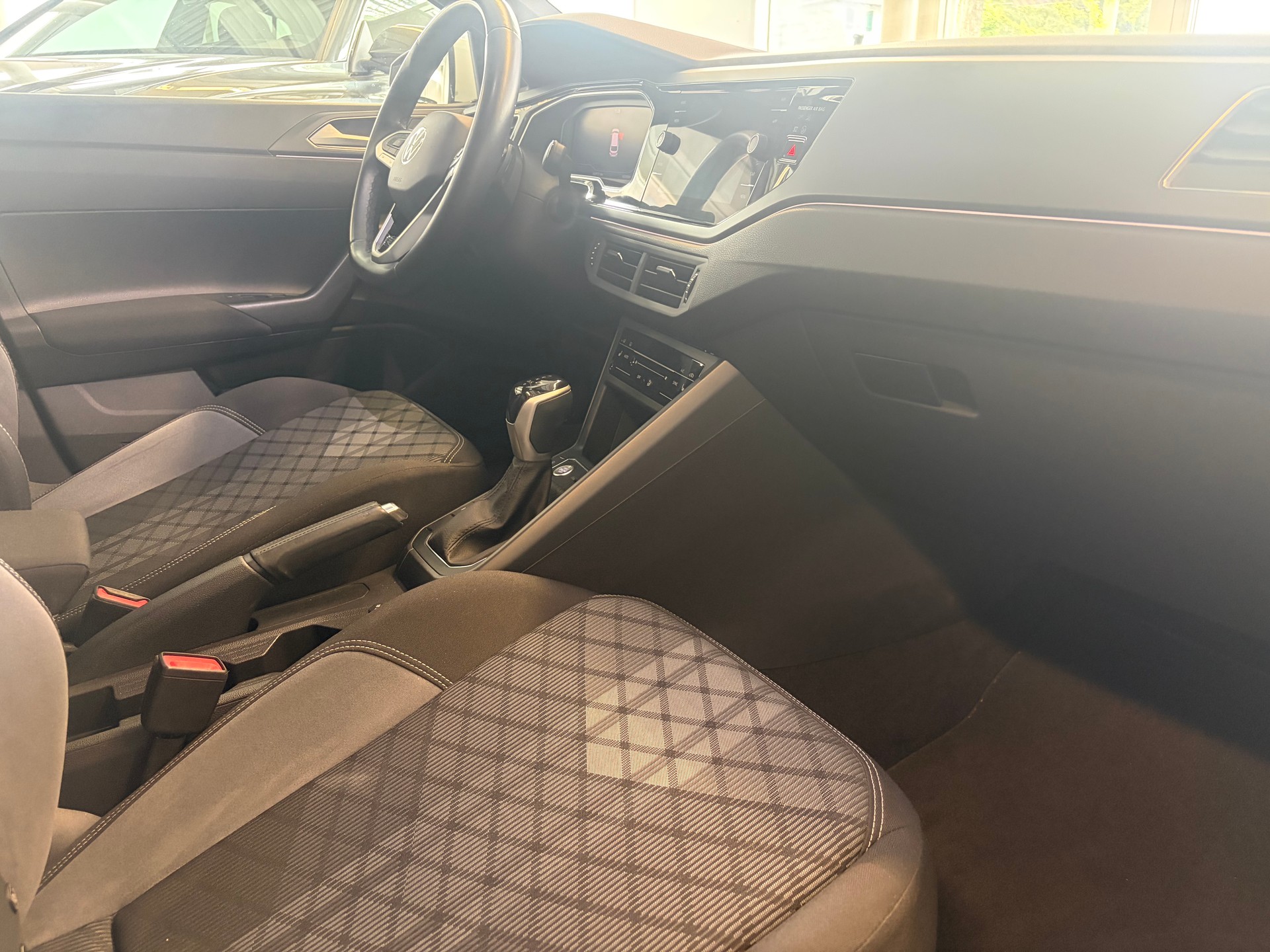 VW Polo 1.0 TSI R-Line DSG | CH | Adaptiver Tempomat ACC | Navi Discover Pro | Digital Cockpit Pro | Lane & Front Assist |-image-29