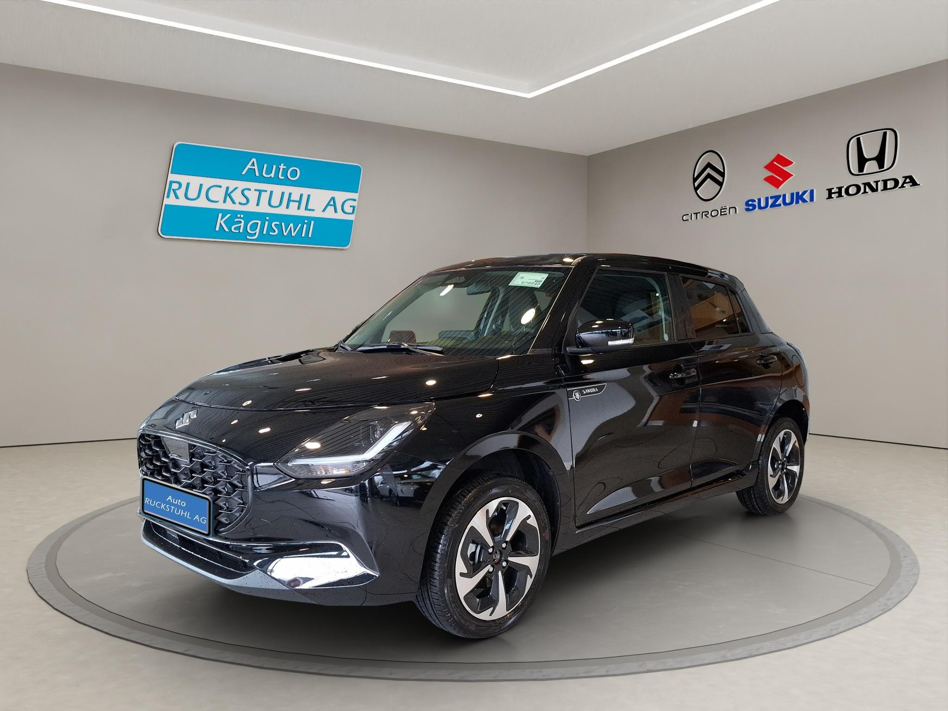 SUZUKI Swift 1.2 Sakura Top Hybrid 4x4