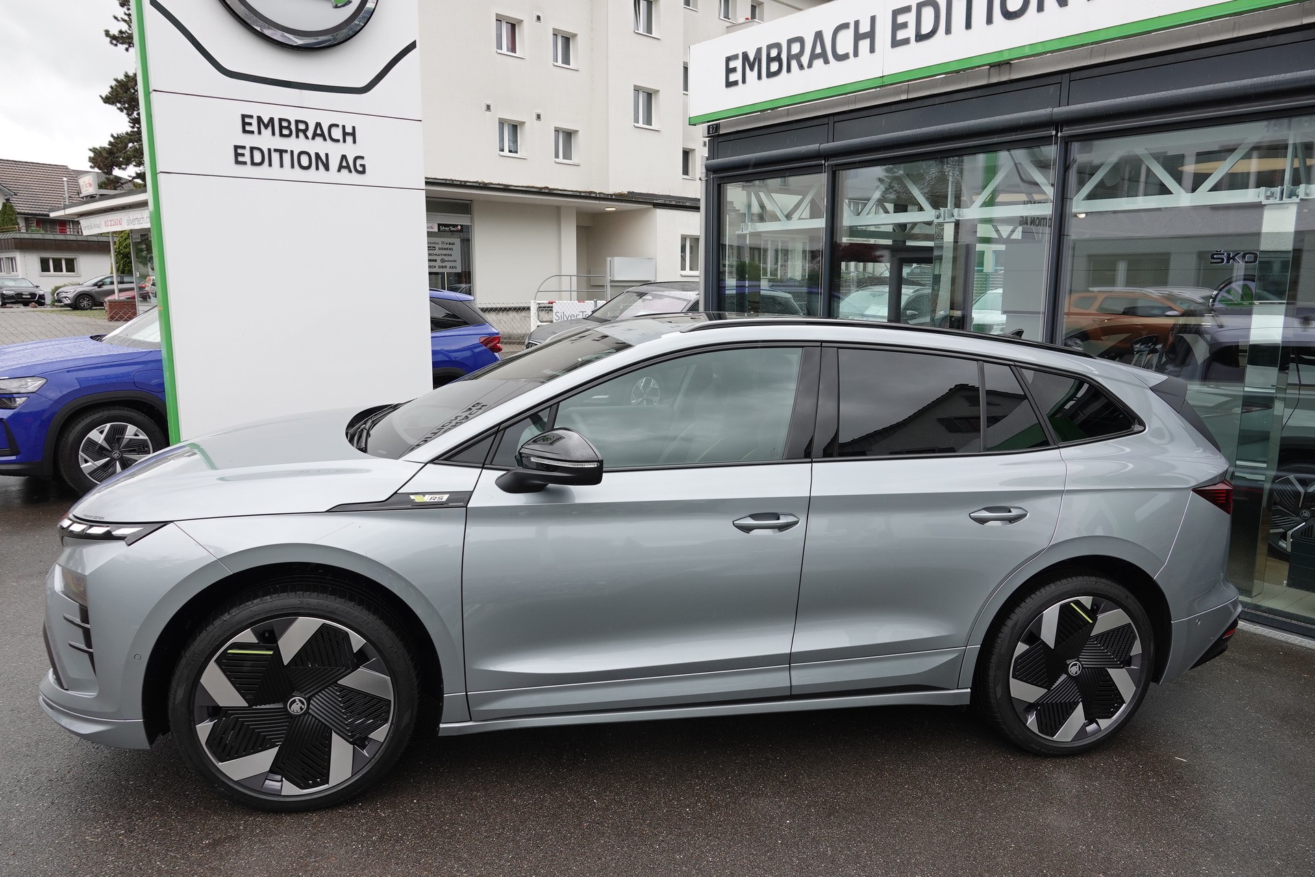 SKODA Enyaq RS 4x4-image-4