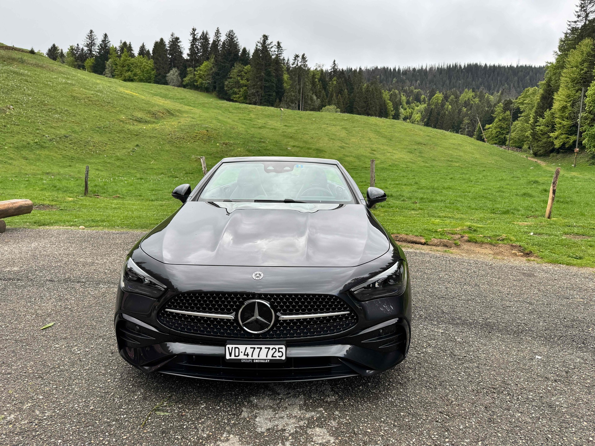 MERCEDES-BENZ CLE 300 AMG Line 4matic-image-2