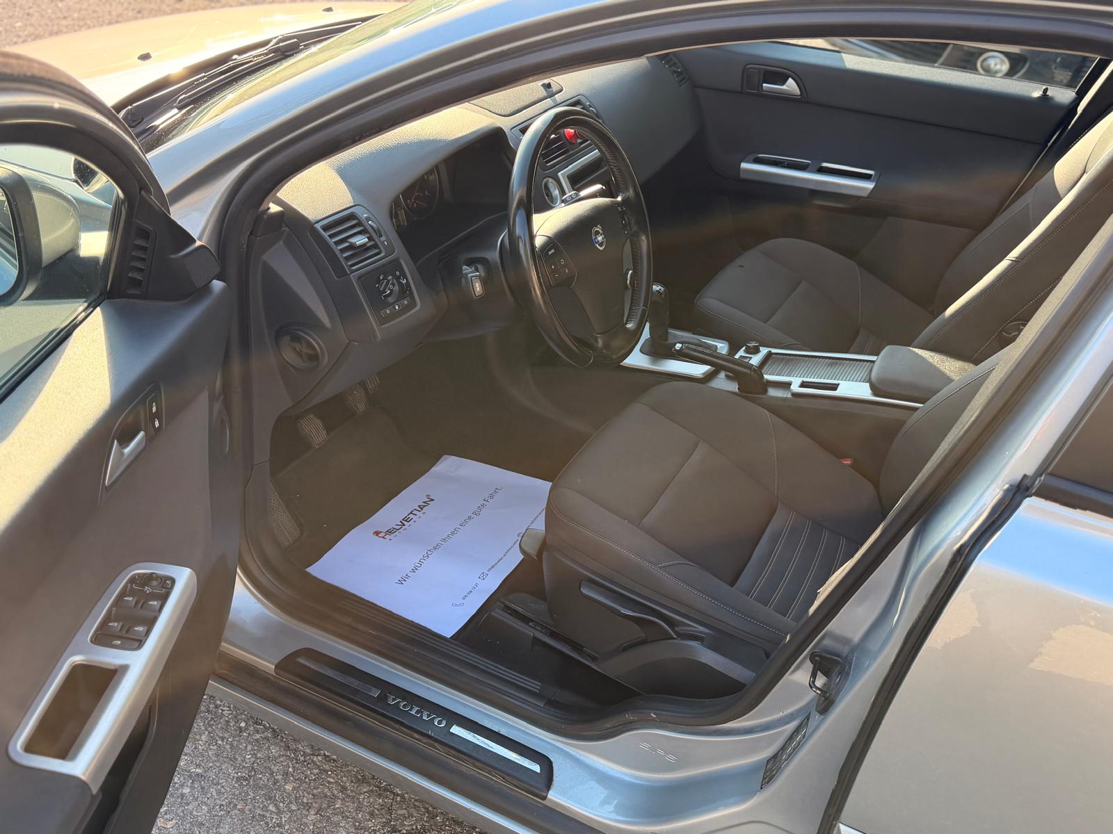 VOLVO V50 1.6D DRIVe Momentum | Sparsam | Gepflegt | Klima-image-12