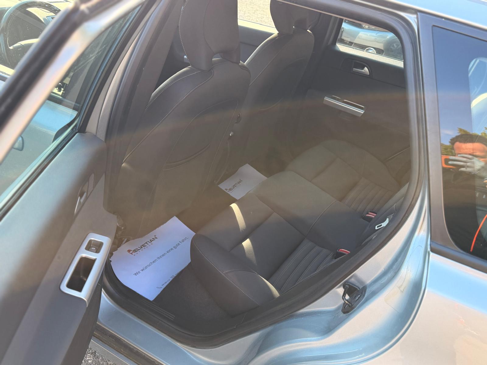 VOLVO V50 1.6D DRIVe Momentum | Sparsam | Gepflegt | Klima-image-18