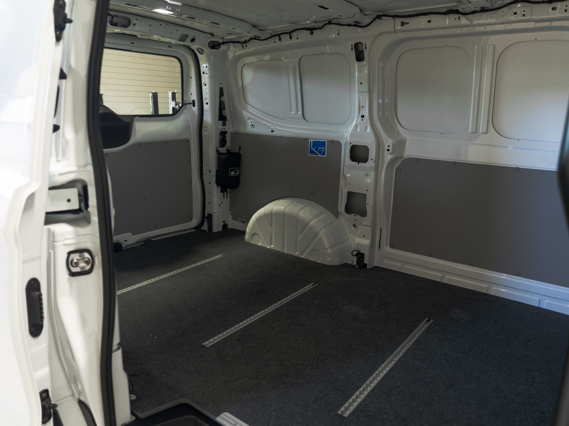VW e-Transporter 63,8 kWh 5 Jahre oder 150'000km Werksgarantie-image-37