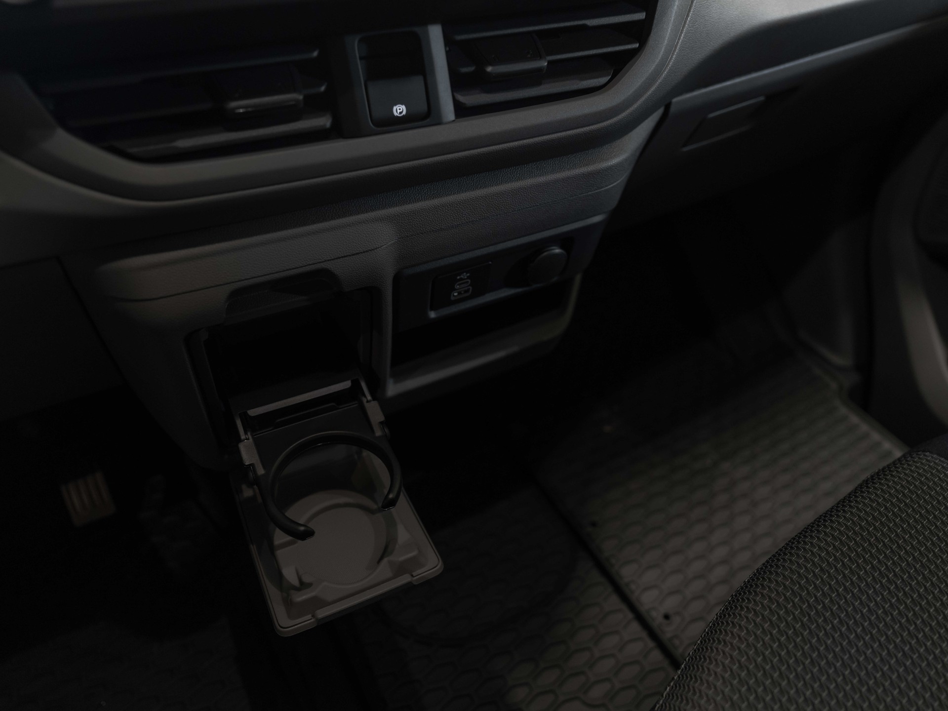 VW e-Transporter 63,8 kWh 5 Jahre oder 150'000km Werksgarantie-image-16
