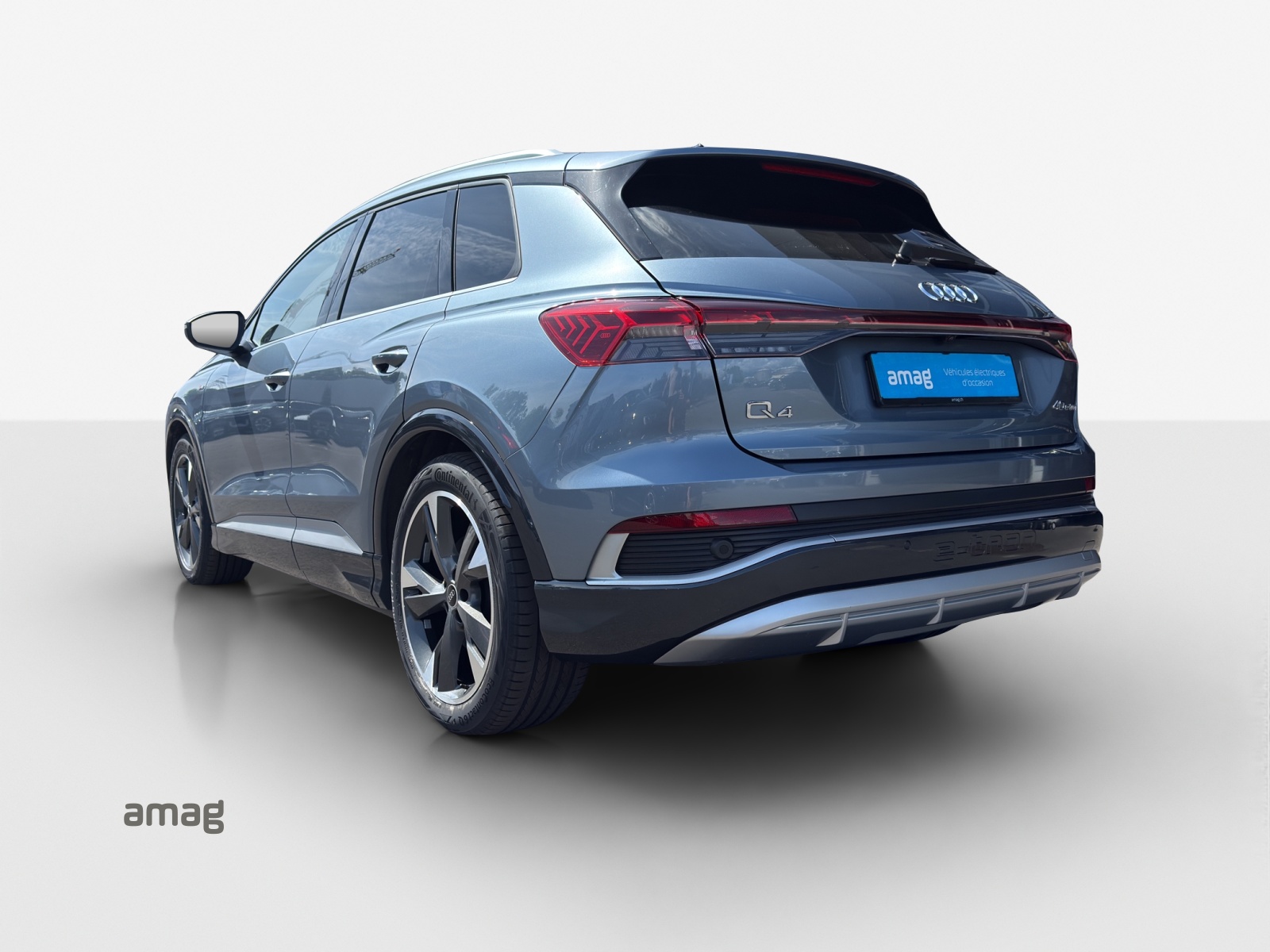 AUDI Q4 e-tron 40-showroom-element-2