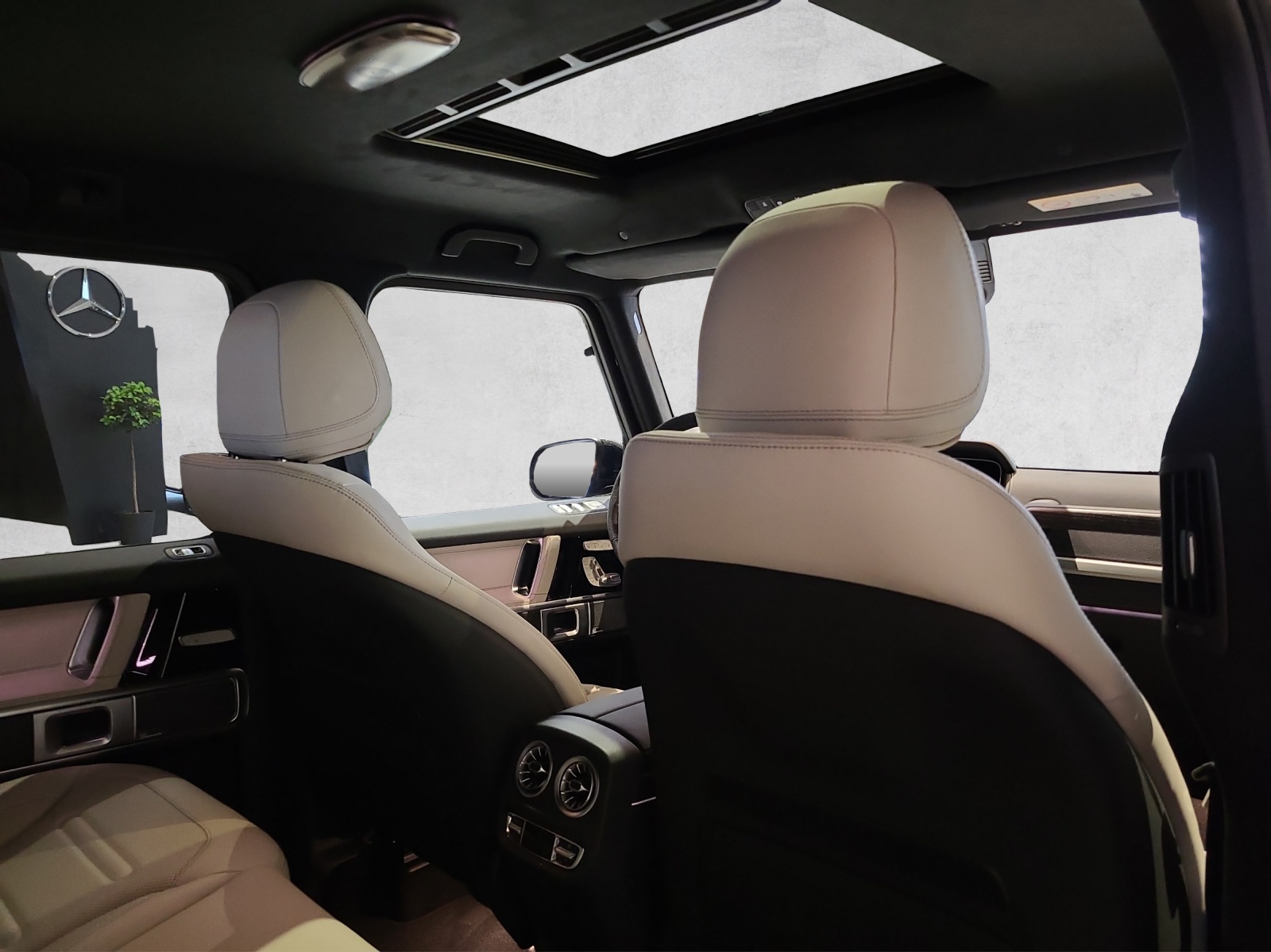 MERCEDES-BENZ G 450d 9G-Tronic-image-14