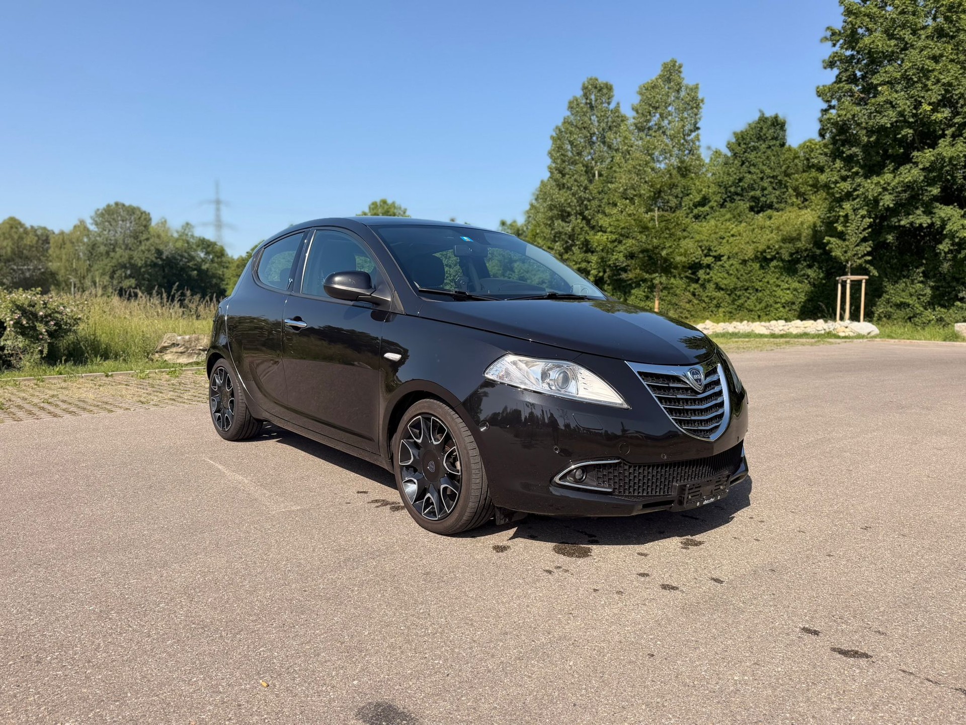 LANCIA Ypsilon 0.9 TwinAir Gold-showroom-element-2