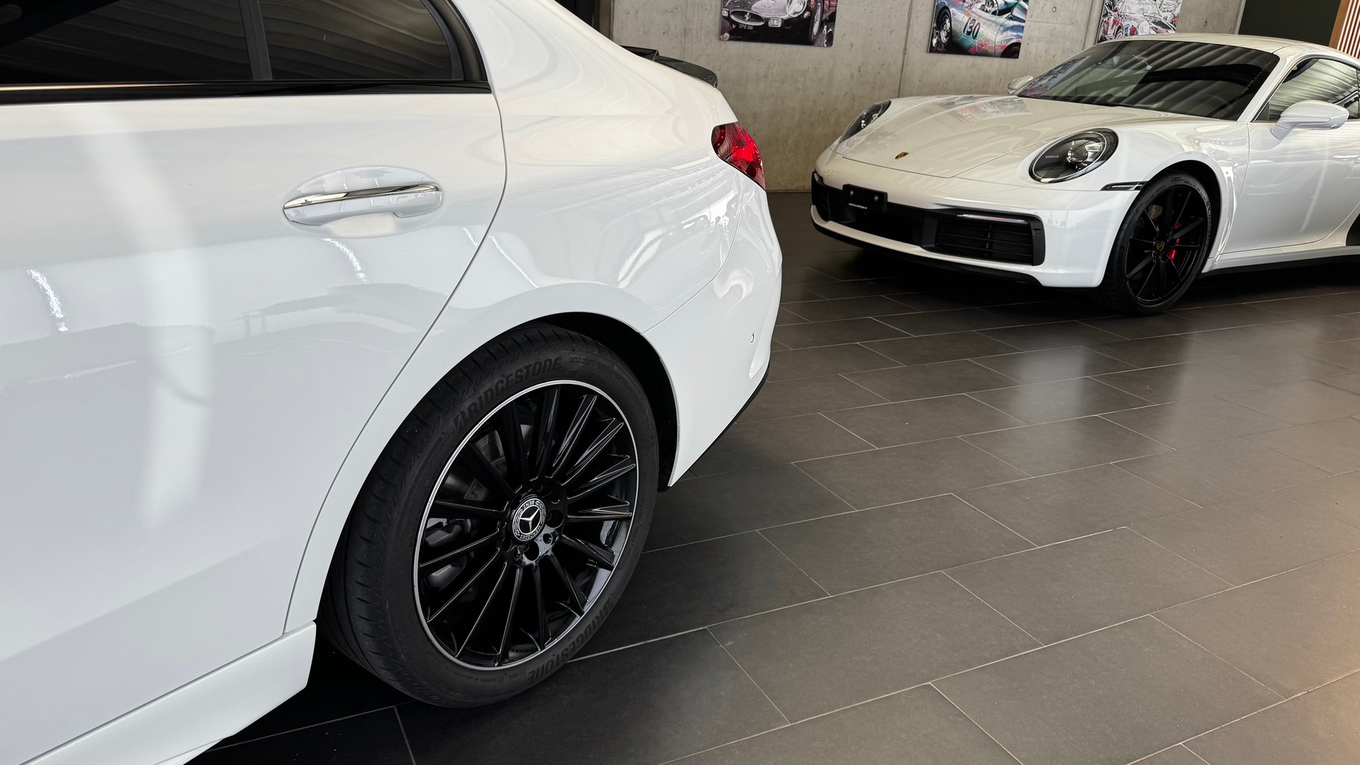 MERCEDES-BENZ C 200 AMG Line 4matic-image-23