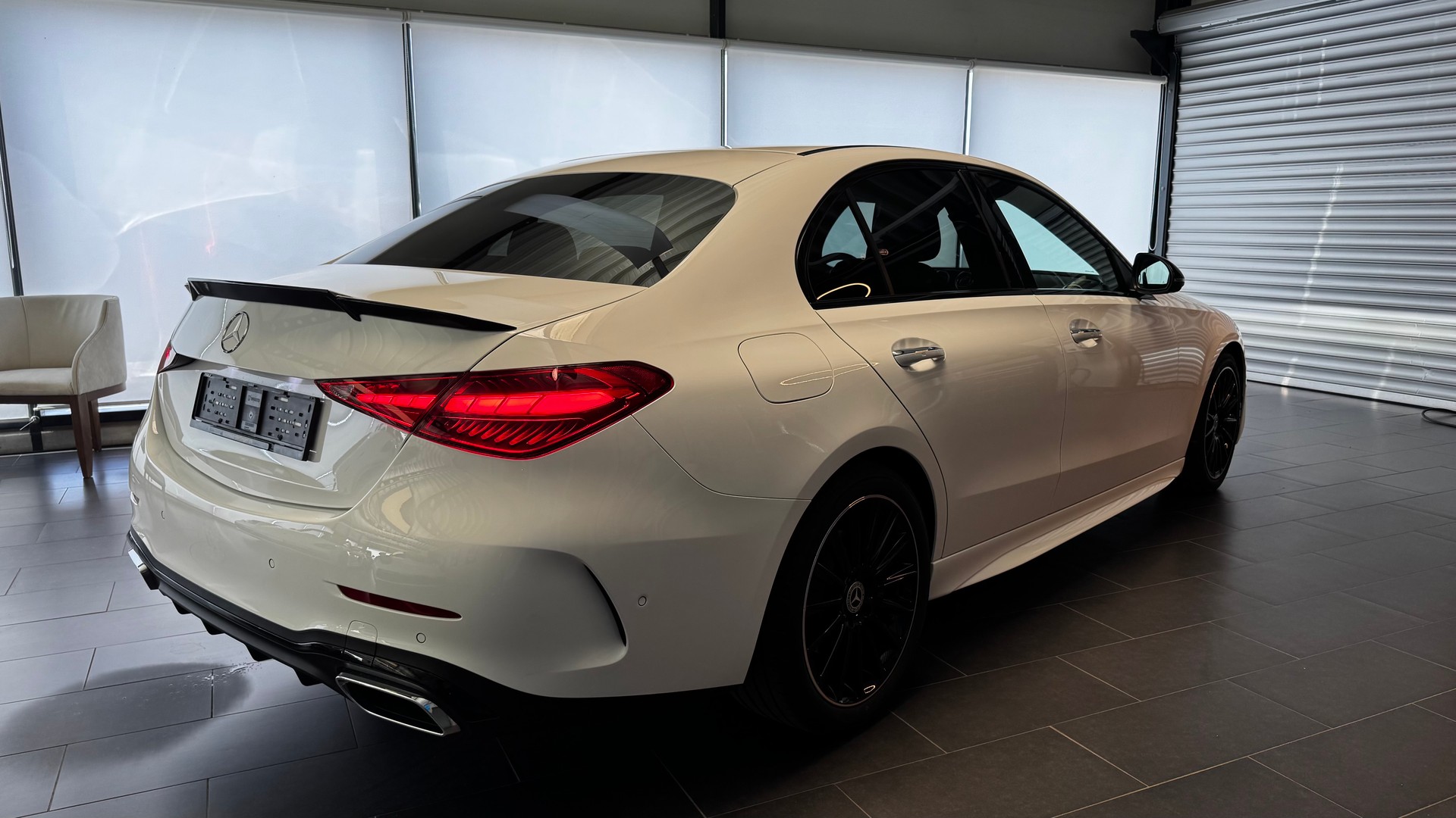 MERCEDES-BENZ C 200 AMG Line 4matic-showroom-element-3