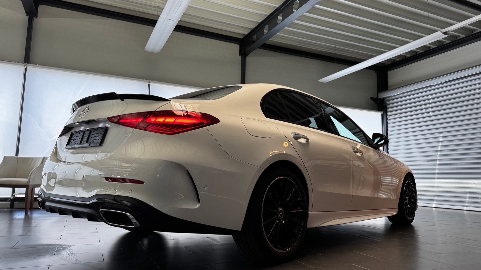 MERCEDES-BENZ C 200 AMG Line 4matic-showroom-element-1