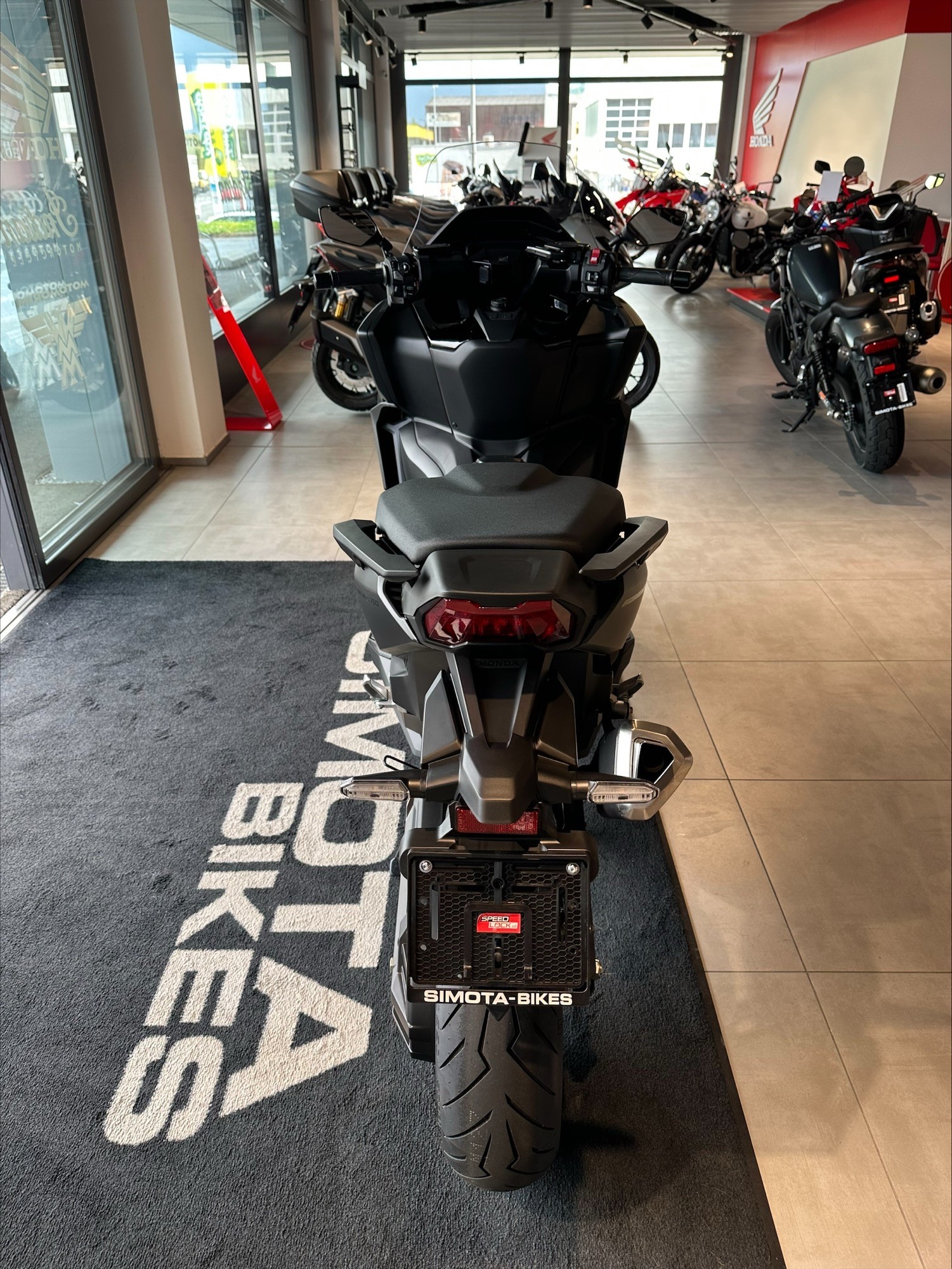 HONDA FORZA 750-image-3