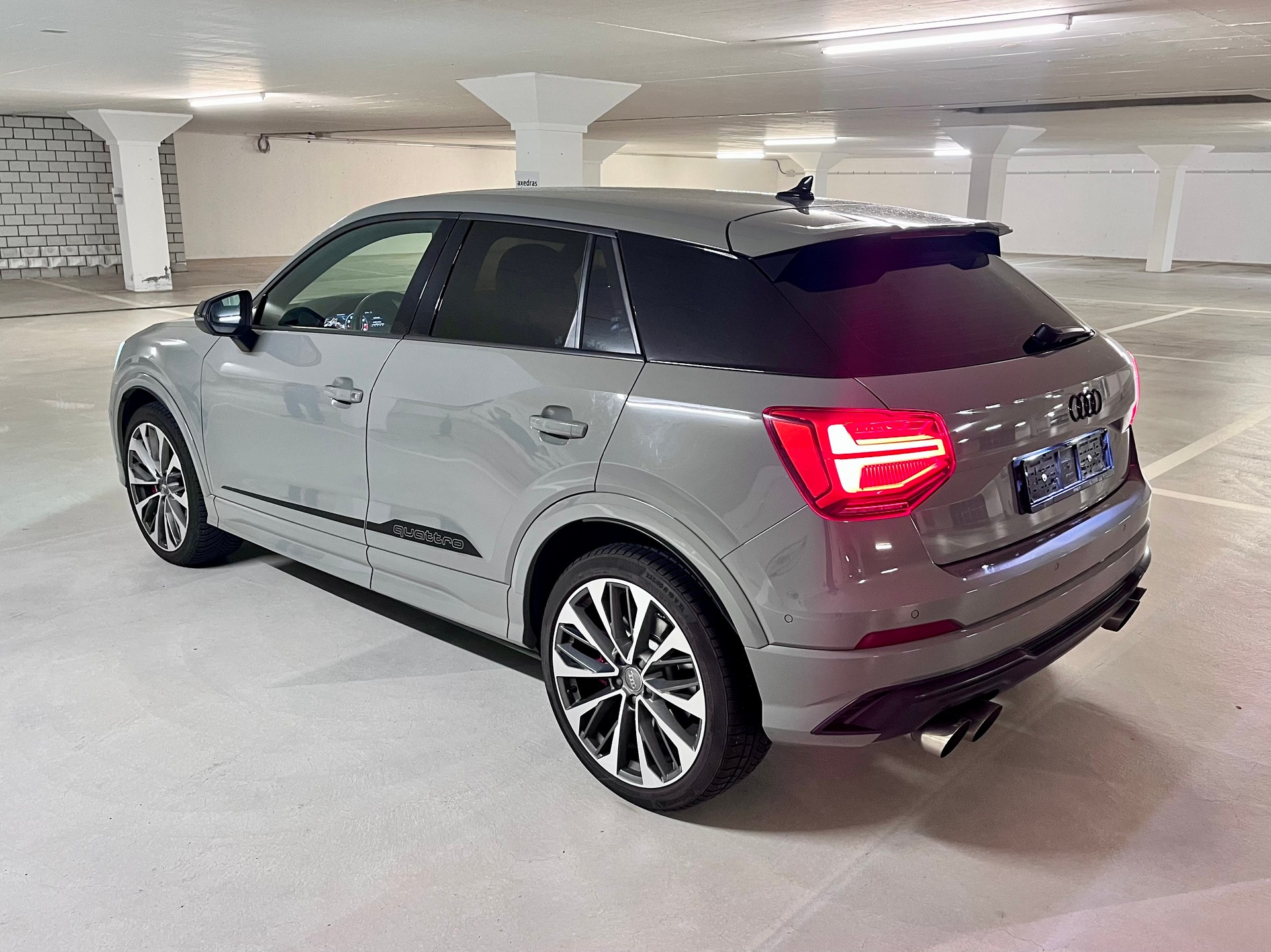 AUDI SQ2 TFSI quattro S-tronic-image-1