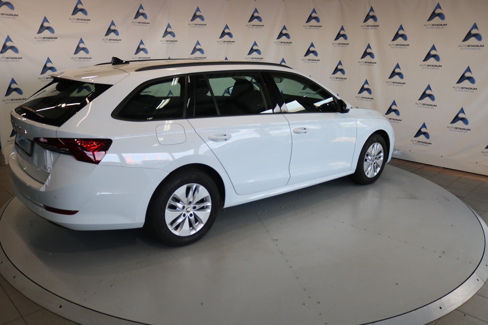 SKODA Octavia Combi 2.0 TDI DSG Ambition 4x4-image-27