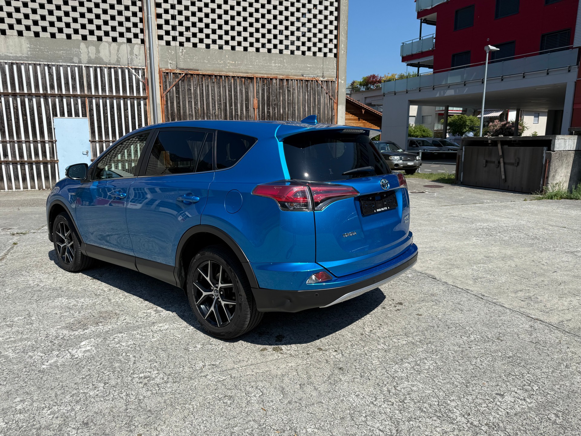 TOYOTA RAV-4 2.5 HSD Sol Premium e-CVT-showroom-element-3