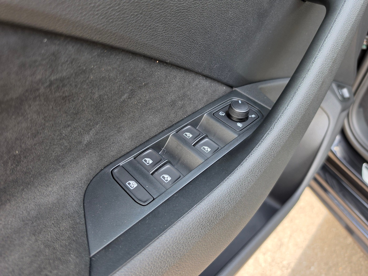 SKODA Kamiq 1.5 TSI Dynamic DSG-image-19