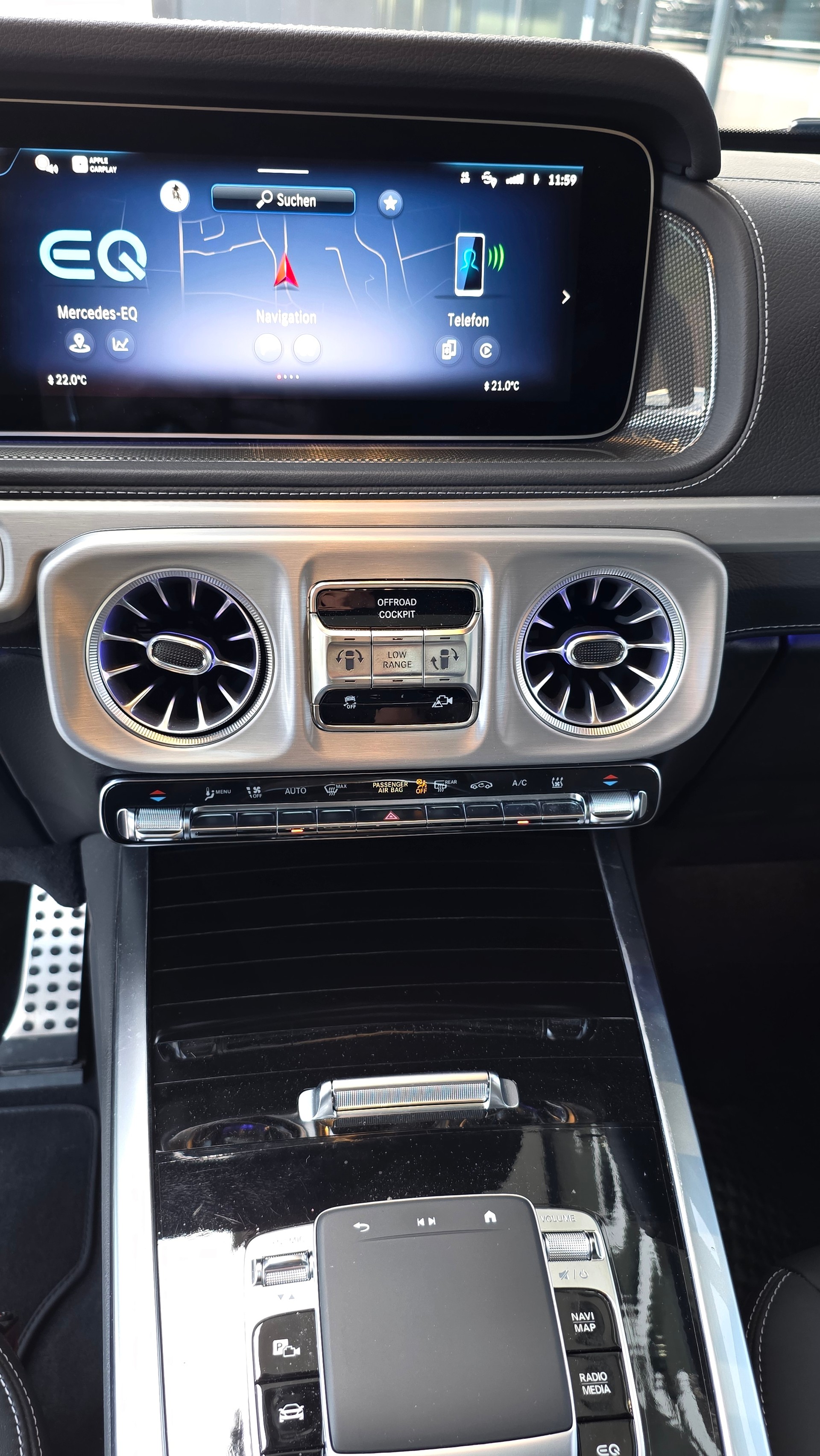 MERCEDES-BENZ AMG Gold Edition-image-7