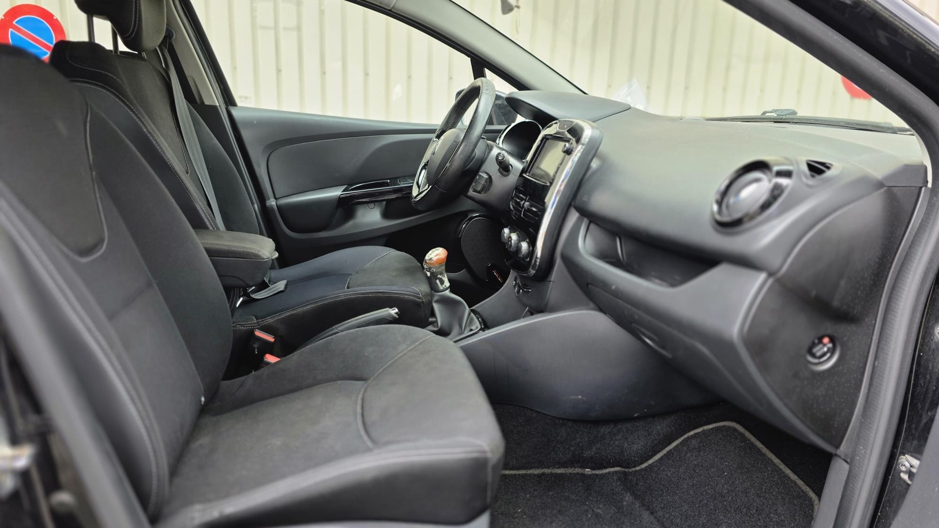 RENAULT Clio 1.5 dCi Dynamique-image-7