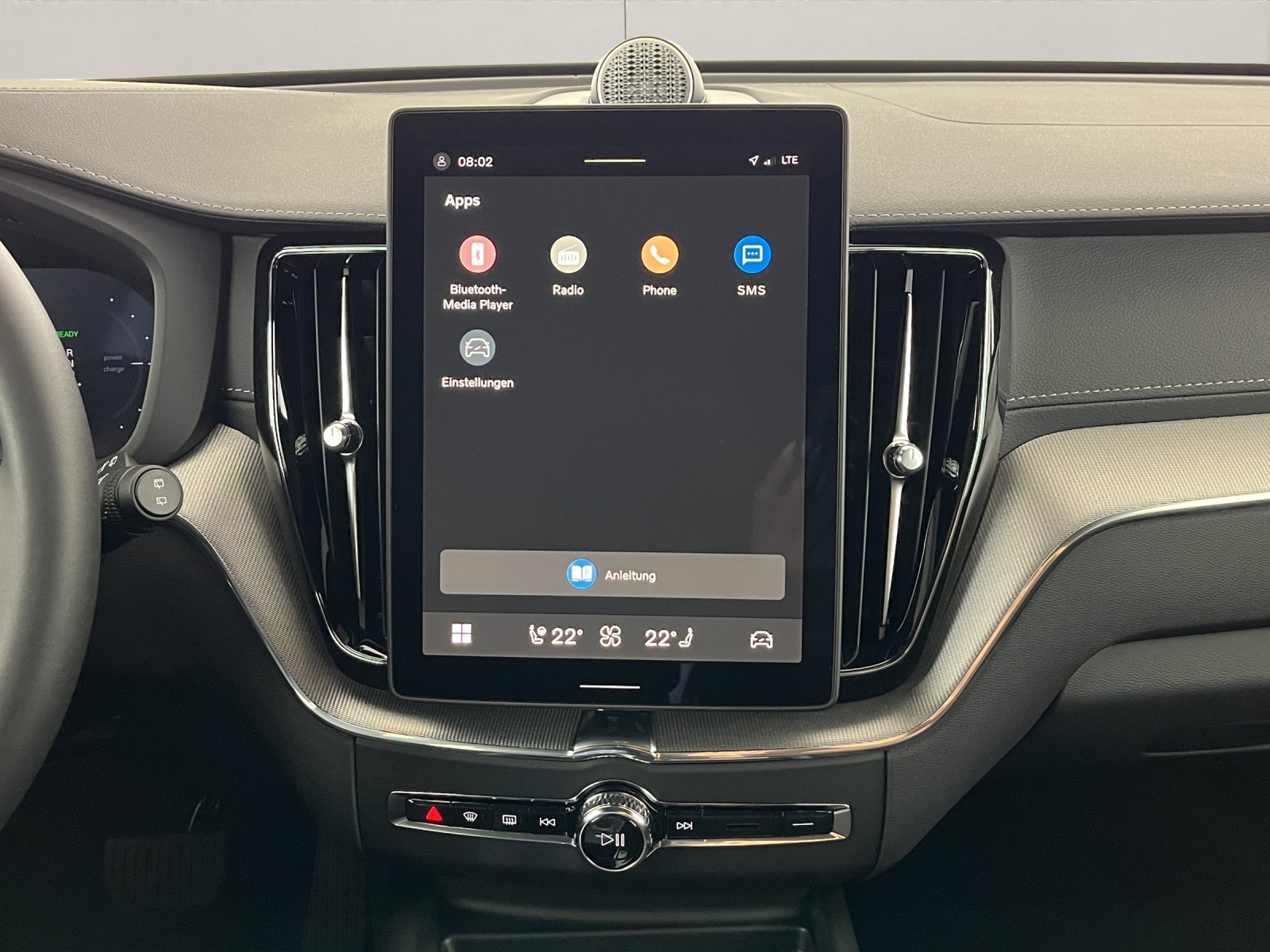 VOLVO XC60 2.0 T8 TE Black Edition eAWD-image-14