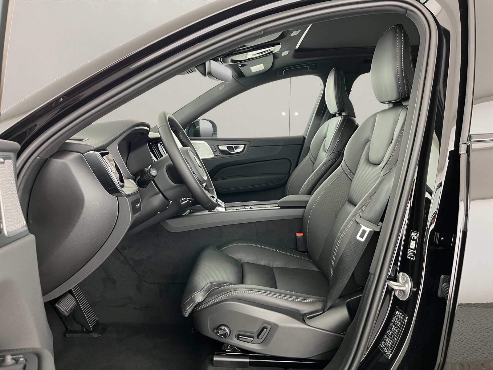 VOLVO XC60 2.0 T8 TE Black Edition eAWD-image-8