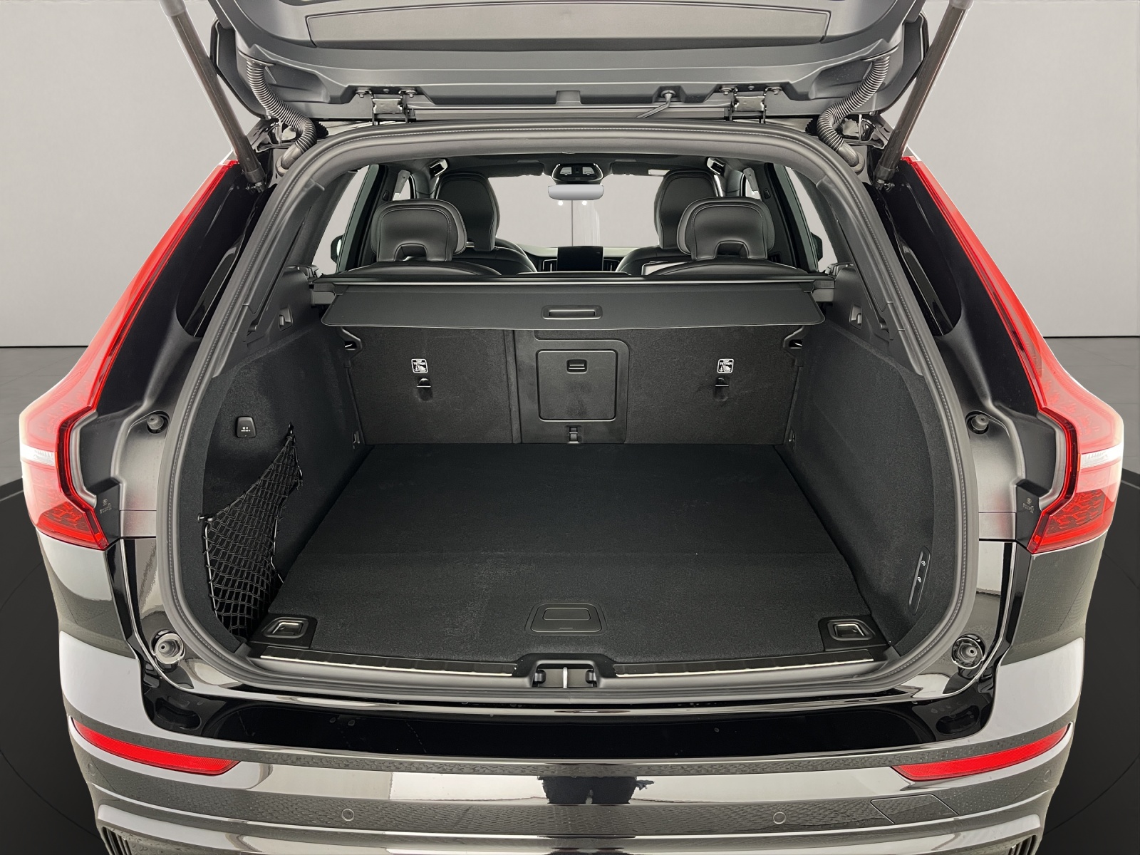 VOLVO XC60 2.0 T8 TE Black Edition eAWD-image-5