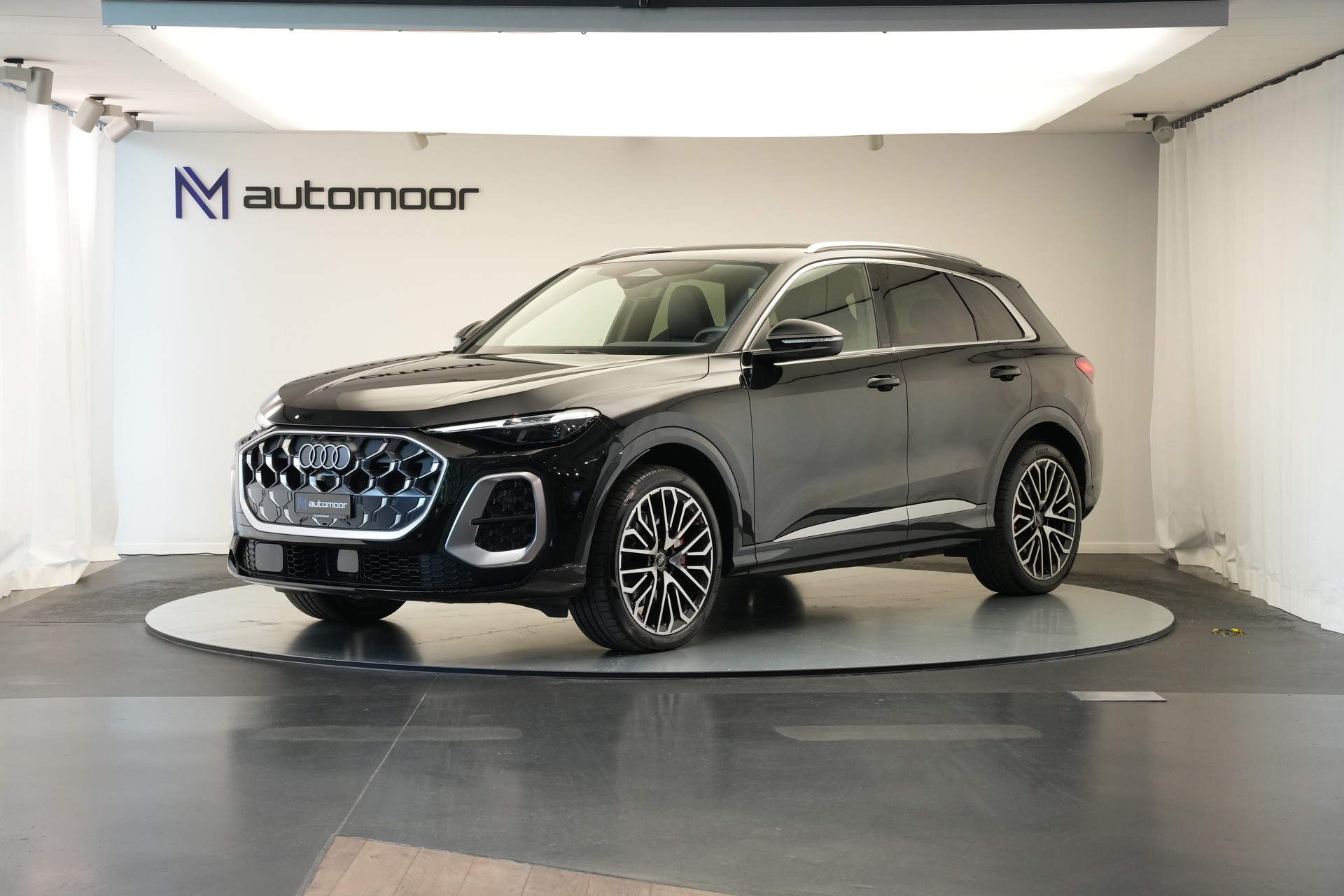 AUDI SQ5 TFSI quattro S-tronic *Luftfederung* *Panorama* *Leder* *HuD*