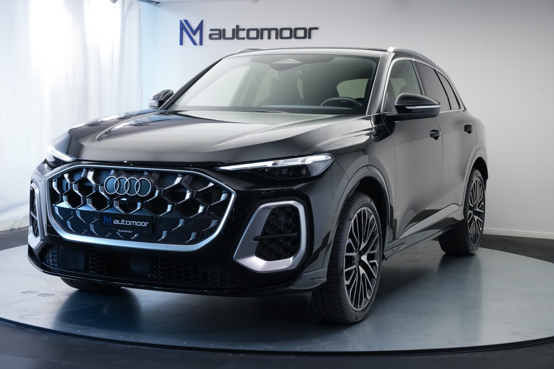 AUDI SQ5 TFSI quattro S-tronic *Luftfederung* *Panorama* *Leder* *HuD*-image-50