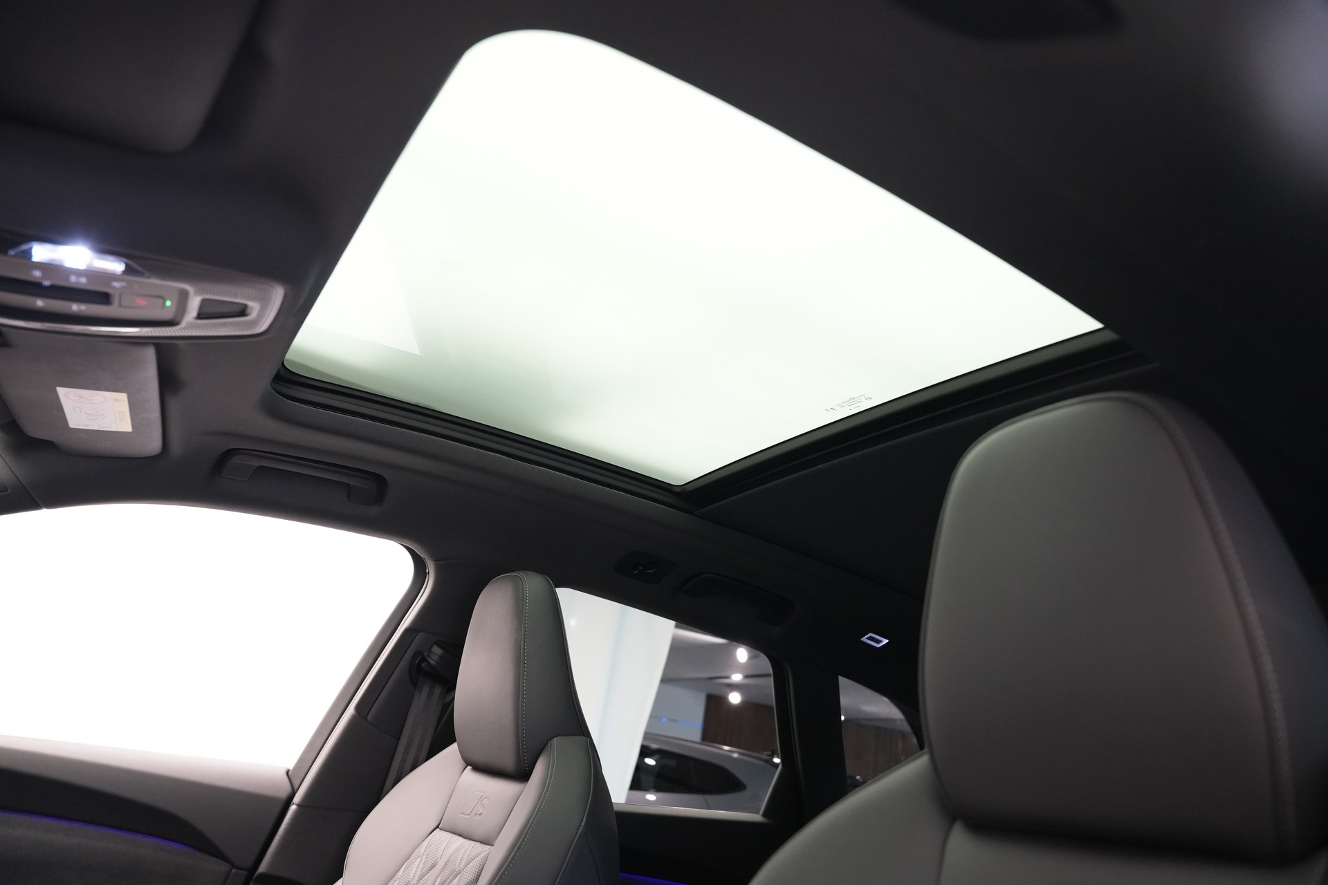 AUDI SQ5 TFSI quattro S-tronic *Luftfederung* *Panorama* *Leder* *HuD*-image-13