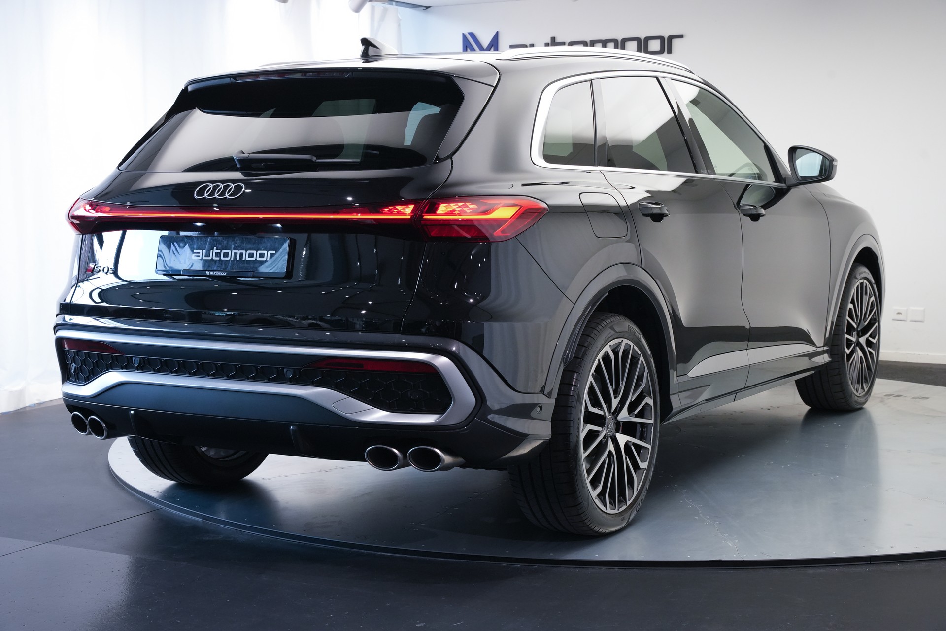 AUDI SQ5 TFSI quattro S-tronic *Luftfederung* *Panorama* *Leder* *HuD*-image-45