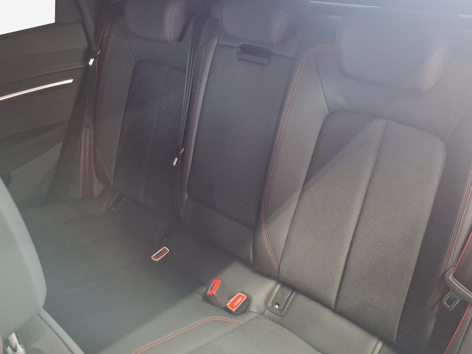 AUDI Q8 55 e-tron Black Edition quattro-image-12