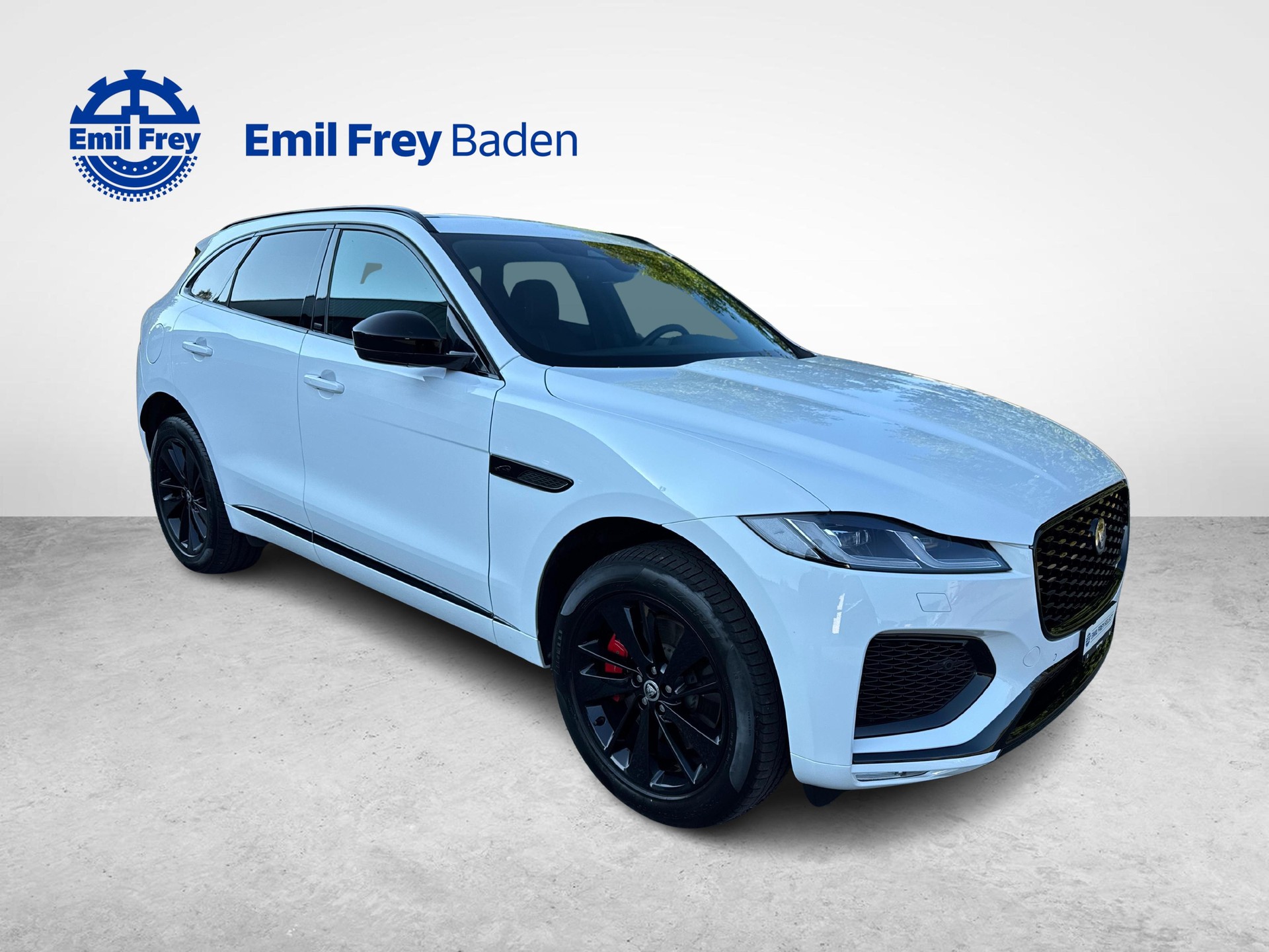 JAGUAR F-Pace 2.0 P400e R-Dynamic SE AWD-image-6